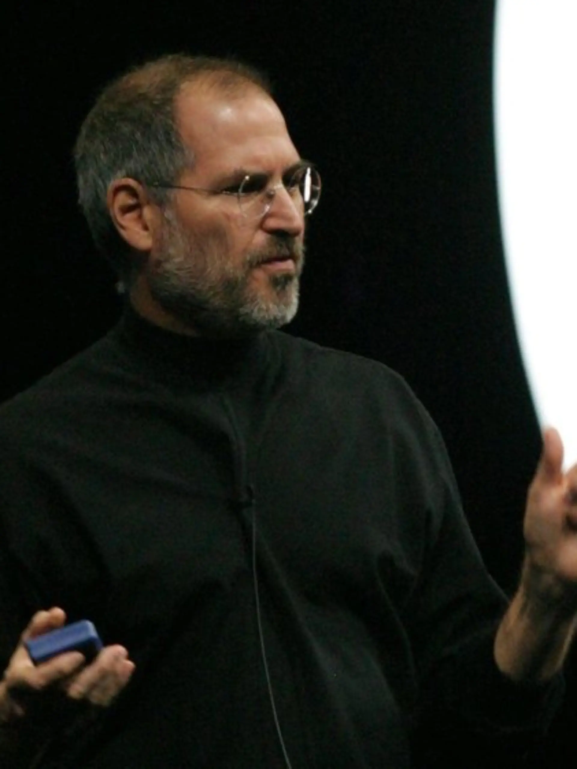 Steve Jobs, der Mann mit dem schwarzen Rollkragenpullover, ist vor 15 Jahren verstorben.