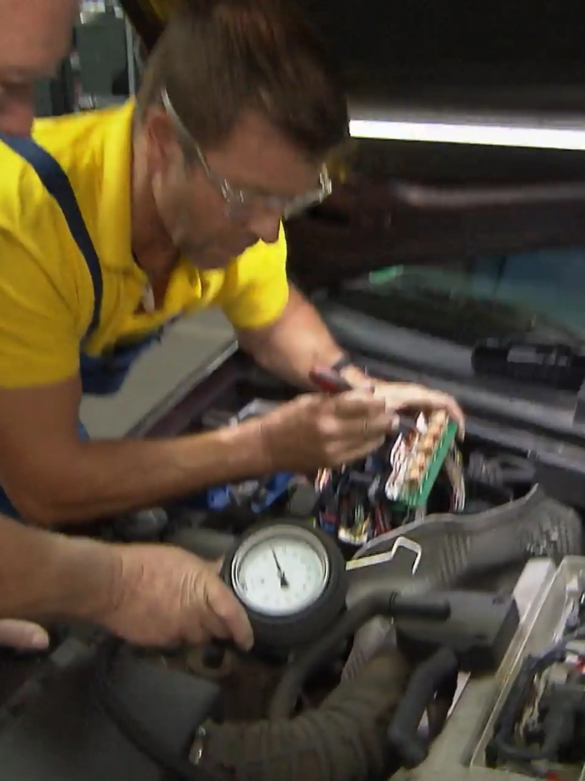 Bild zu: "Finden die Autodoktoren über die Kraftstoffpumpe endlich den Fehler?"