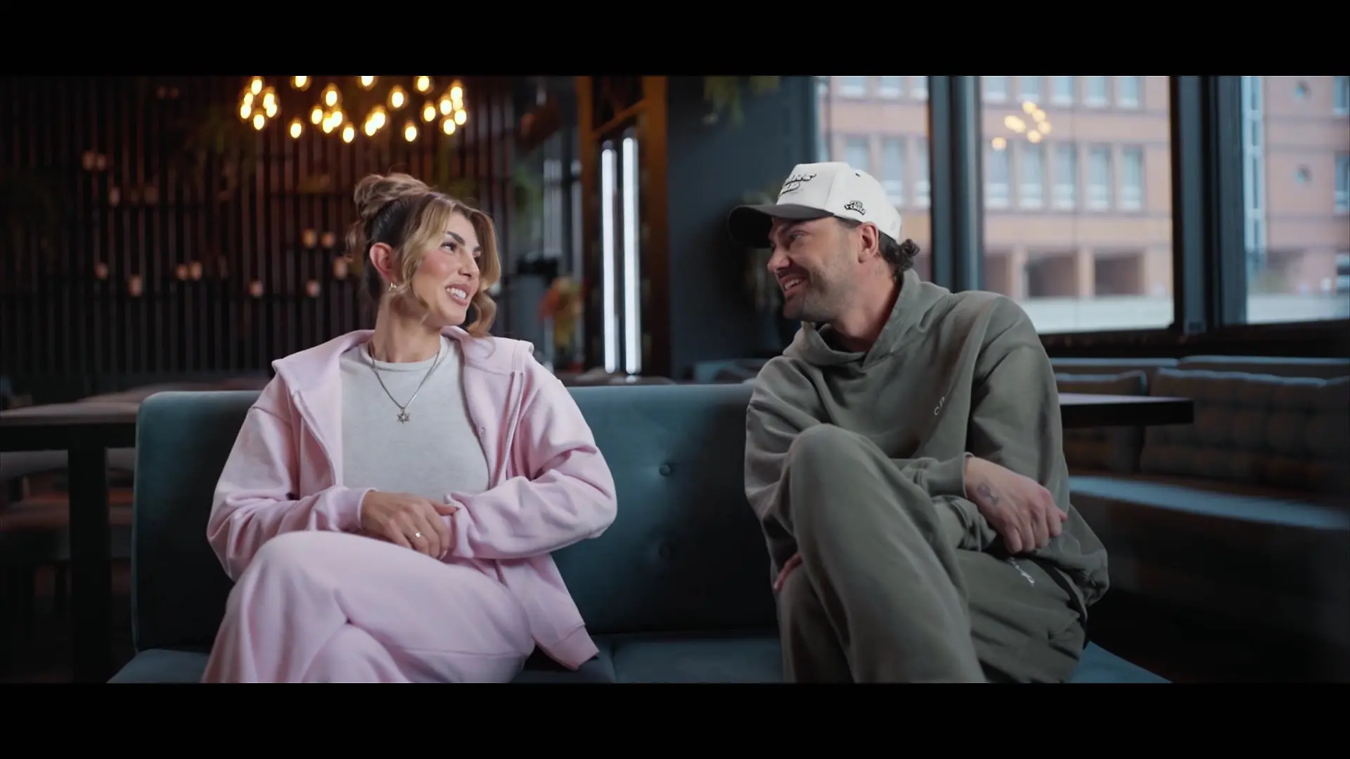Yeliz lässt sich bei der Suche nach einem neuen Partner von Jimi Blue unterstützen