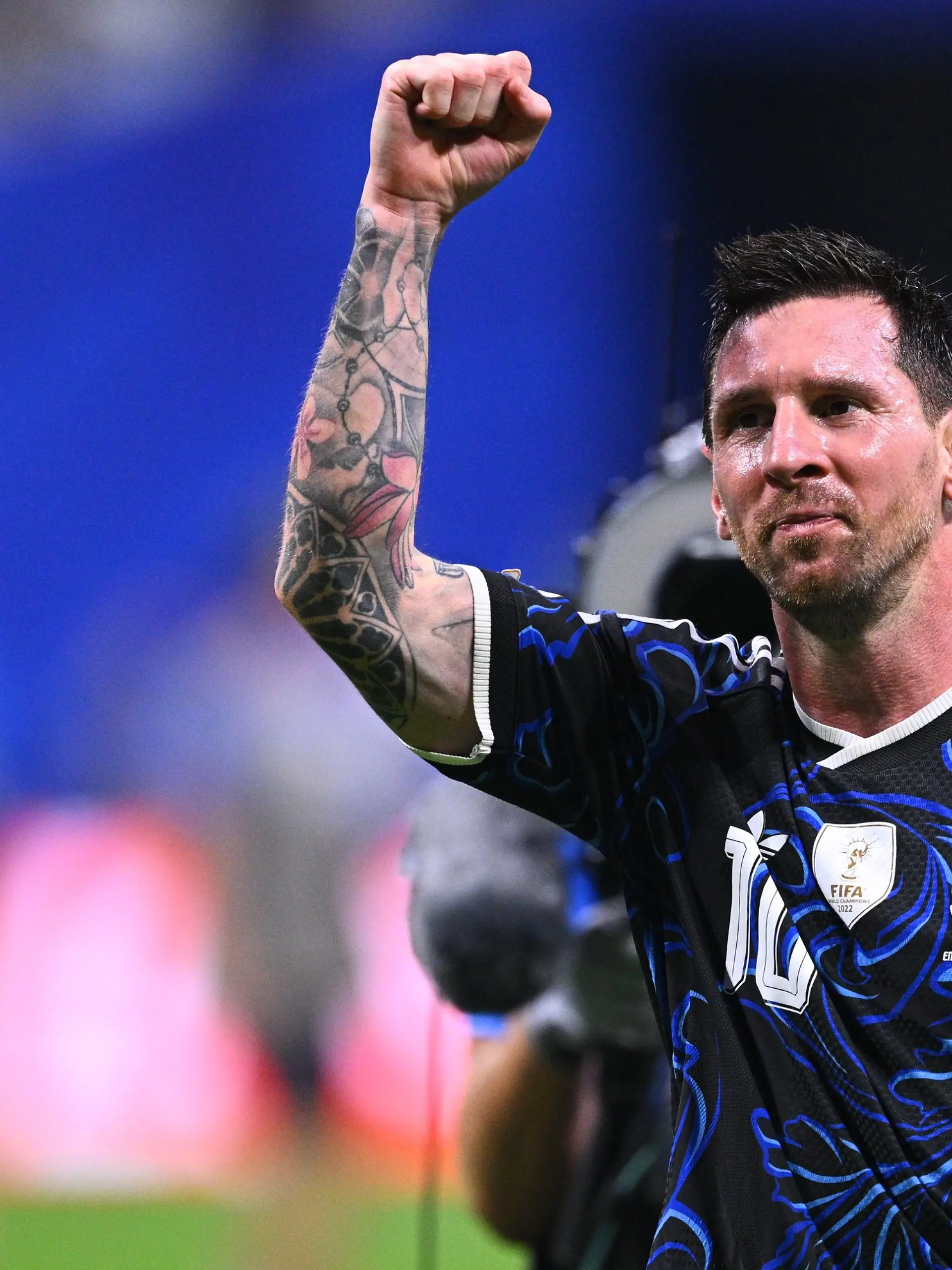 ARCHIV - 15.07.2026, USA, Atlanta: Fußball, Männer, WM 2026, England - Argentinien, Halbfinale, Atlanta-Stadion, Lionel Messi (Argentinien) feiert den Sieg. ACHTUNG: Gemäß den Auflagen der FIFA dürfen die Bilder ausschließlich zur redaktionellen Verwendung genutzt werden. Eine kommerzielle Nutzung ist ausgeschlossen. Zudem dürfen keine videoähnlichen Sequenzen erstellt werden, und es dürfen keine Veränderungen weder im Vordergrund noch im Hintergrund am Bild vorgenommen werden. (zu dpa: «Messis letzter Tango für Argentinien: «Wird unvergesslich»») Foto: Tom Weller/dpa +++ dpa-Bildfunk +++