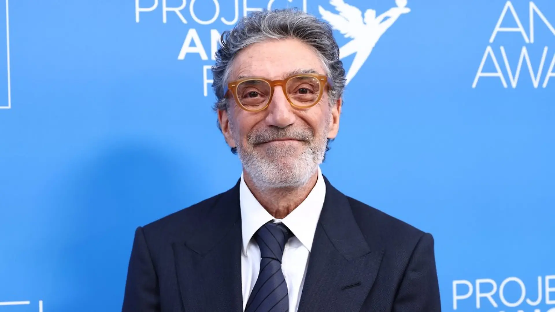 Der für seine Sitcoms bekannte Chuck Lorre hat kürzlich beißende Kritik an Donald Trump geübt. Das Weiße Haus lässt das nicht auf sich sitzen.