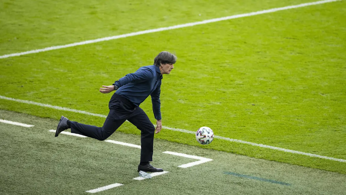 Trainer Joachim Löw Deutschland England - Deutschland London, 29.06.2021, Fussball, Saison 2020/21 Foto: Moritz Müller *** Coach Joachim Löw Germany England Germany London, 29 06 2021, football, 2020 season 21 Photo Moritz Müller 