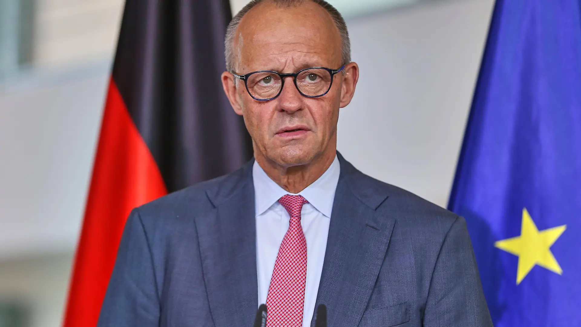 Berlin, Deutschland, 05.10.2026: Bundeskanzleramt: Empfang des Premierministers von Litauen: Bundeskanzler Friedrich Merz CDU in einer Pressekonferenz. *** Berlin, Germany, October 5, 2026: Federal ChancelleryReception for the Prime Minister of Lithuania Federal Chancellor Friedrich Merz CDU at a press conference Copyright: xdtsxNachrichtenagenturx dts_137189