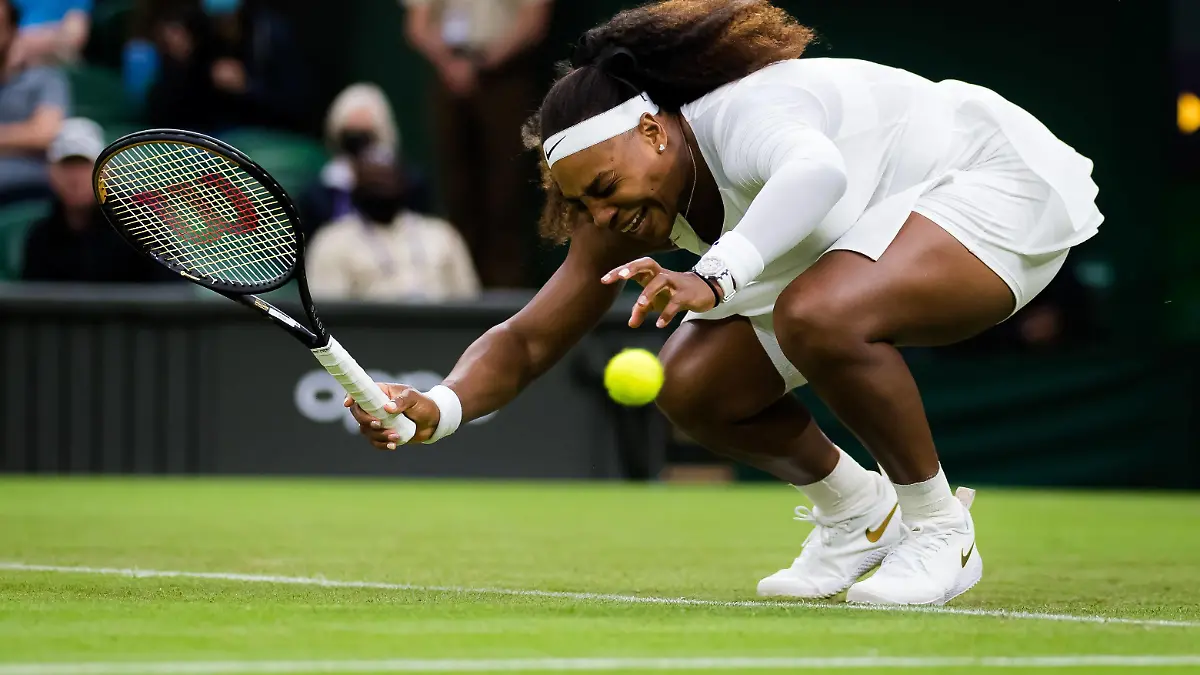  Mandatory Credit: Photo by Rob Prange/Shutterstock 12173634fq Serena Williams of the United States is forced to retire with injury from the first round of the 2021 Wimbledon Championships Grand Slam tennis tournament Wimbledon Tennis Championships, Day 2, The All England Lawn Tennis and Croquet Club, London, UK - 29 Jun 2021 Wimbledon Tennis Championships, Day 2, The All England Lawn Tennis and Croquet Club, London, UK - 29 Jun 2021 PUBLICATIONxINxGERxSUIxAUTXHUNxGRExMLTxCYPxROMxBULxUAExKSAxONLY Copyright: xRobxPrange/Shutterstockx 12173634fq