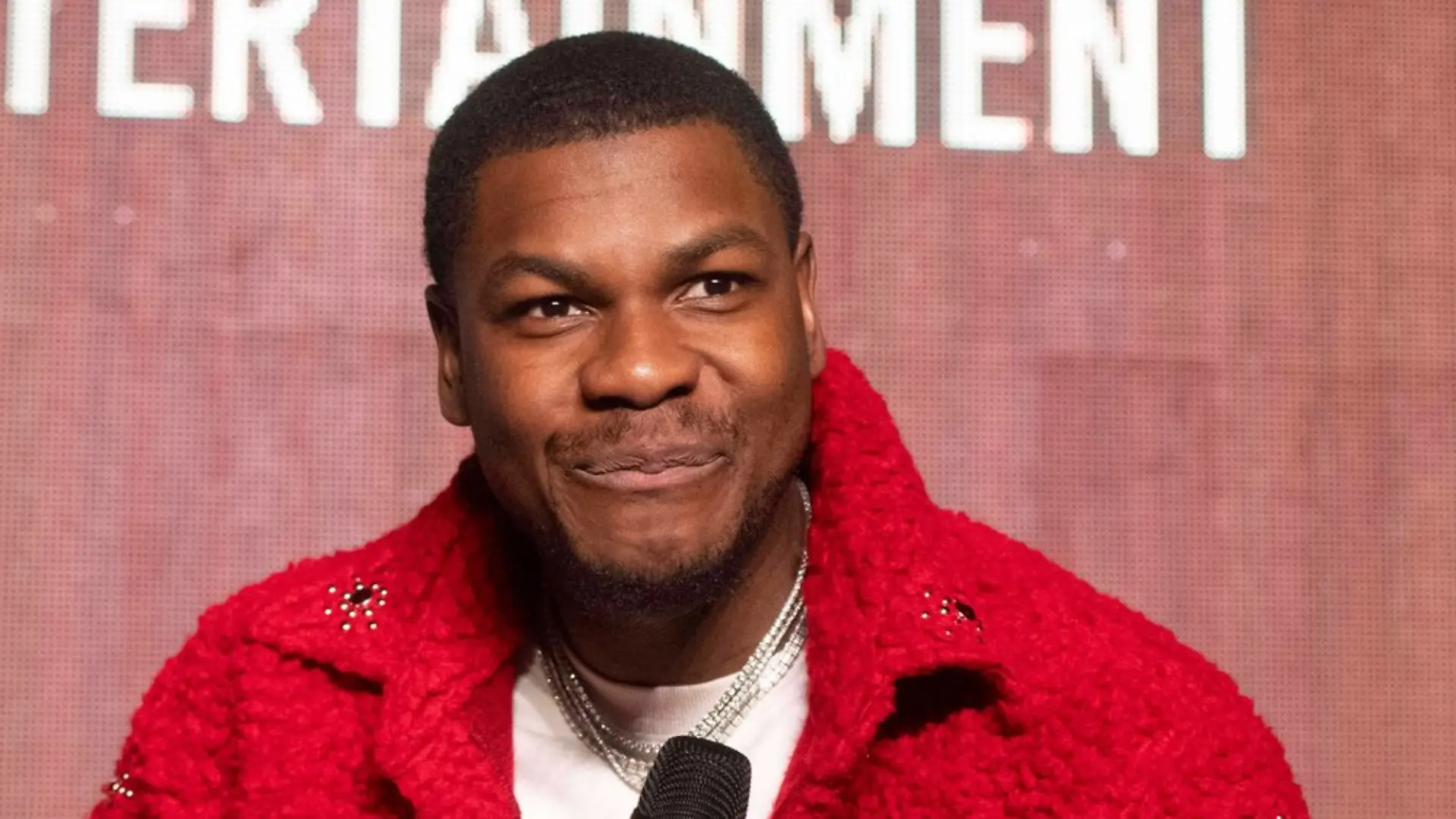 John Boyega ist Ehemann und wird Vater.
