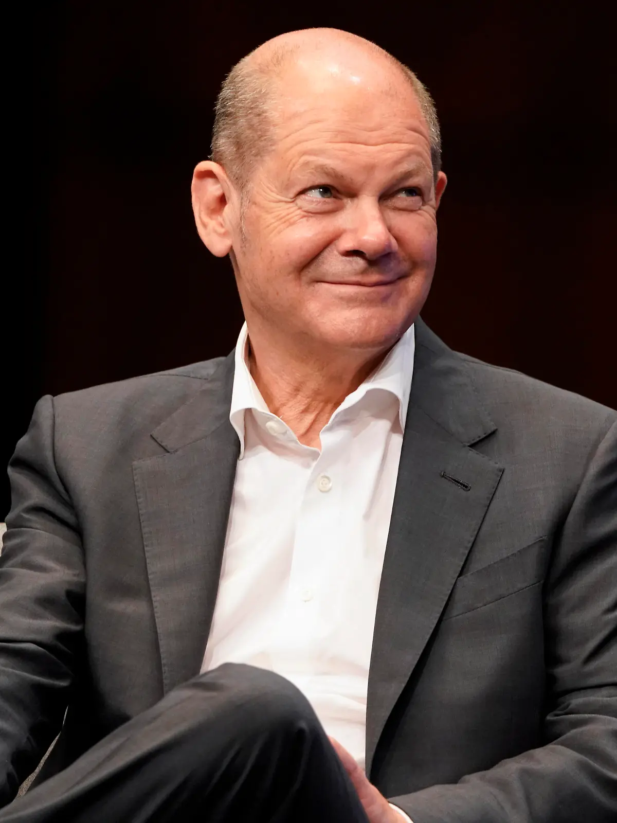 SPD Kanzlerkandidat zu Gast im Huettenwerke Krupp Mannesmann Aktuell, 29.06.2021, Duisburg, Olaf Scholz Bundesfinanzminister und SPD Kanzlerkandidat zu Gast im Huettenwerk Krupp Mannesmann in Duisburg Duisburg Nordrhein-Westfalen Deutschland *** SPD candidate for chancellor visits Huettenwerke Krupp Mannesmann News, 29 06 2021, Duisburg, Olaf Scholz Federal Minister of Finance and SPD candidate for chancellor visits Huettenwerk Krupp Mannesmann in Duisburg Duisburg North Rhine-Westphalia Germany 