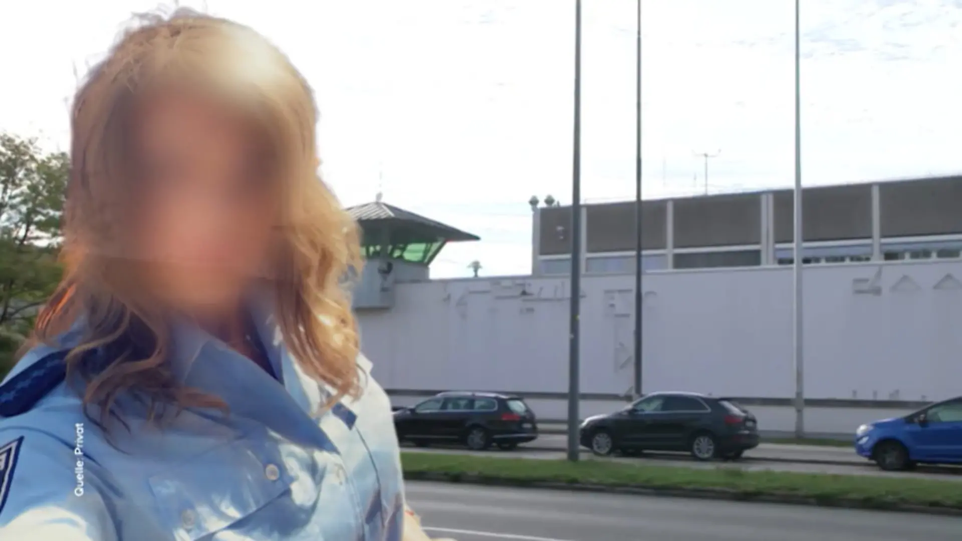 Bild von Suspendierte Polizistin wegen Vergewaltigung einer Minderjährigen vor Gericht