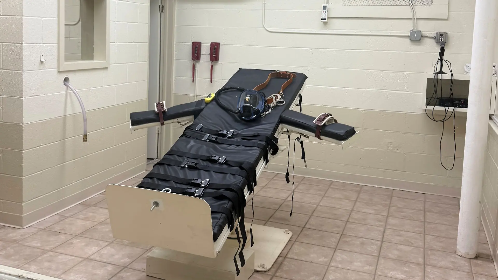 Dieses Foto wurde vom U.S. DISTRICT COURT zur Verfügung gestellt. Es zeigt die Hinrichtungsstätte in der neuen Hinrichtungskammer im Louisiana State Penitentiary