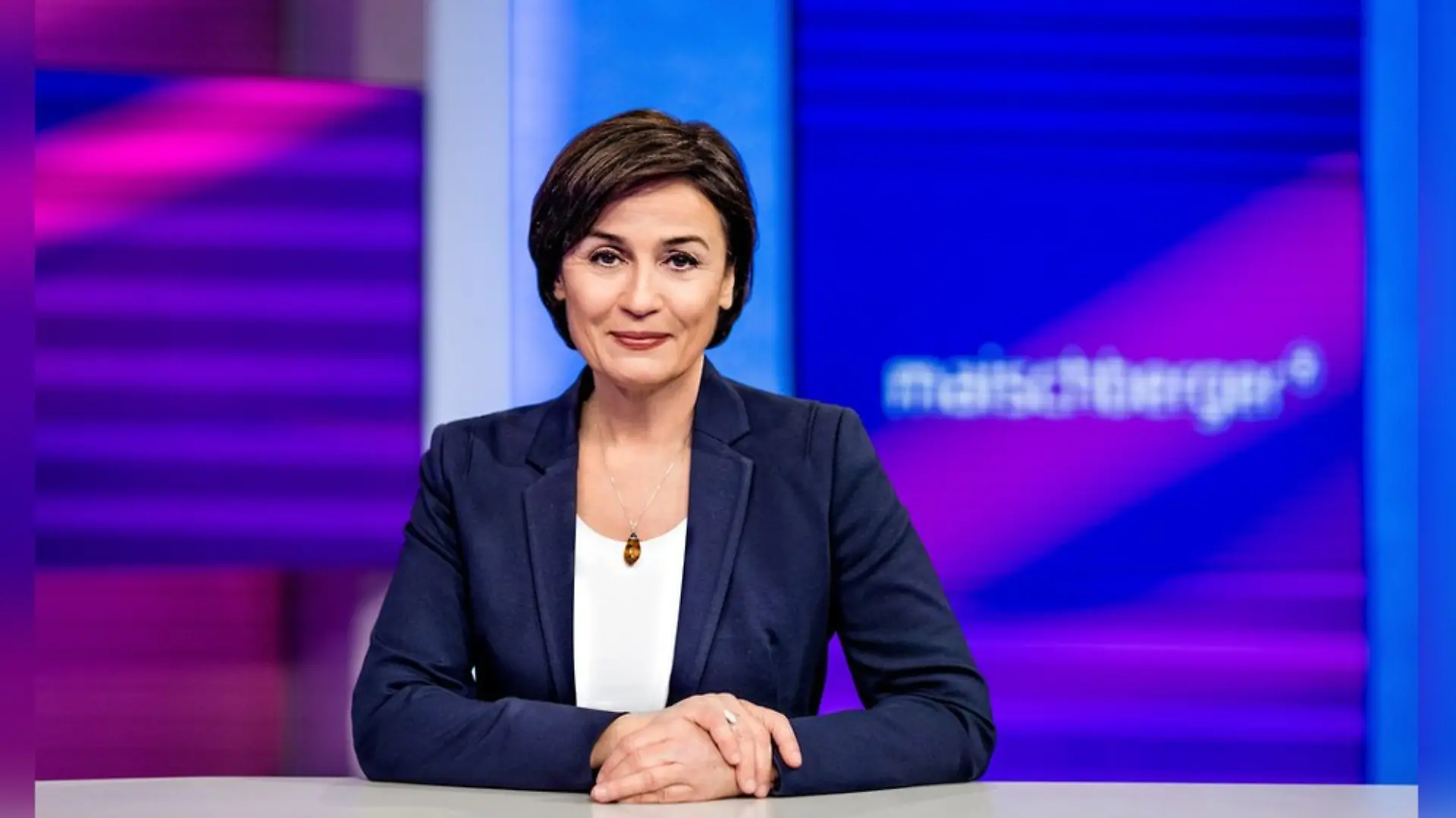 Sandra Maischberger diskutiert meist dienstags und mittwochs in ihrer ARD-Talkshow mit prominenten Gästen.