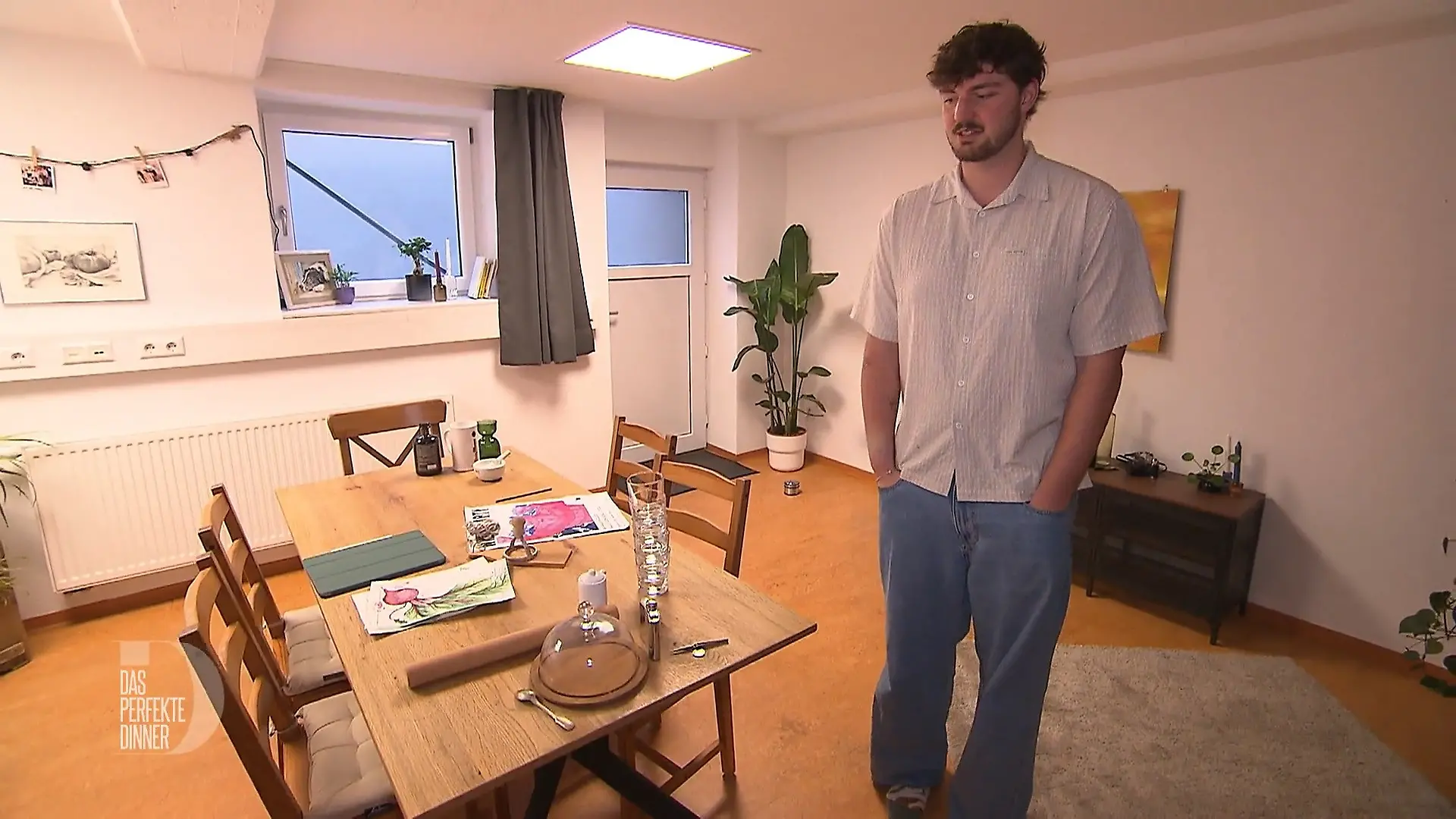 David räumt sein komplettes WG-Zimmer frei Alles raus fürs Dinner
