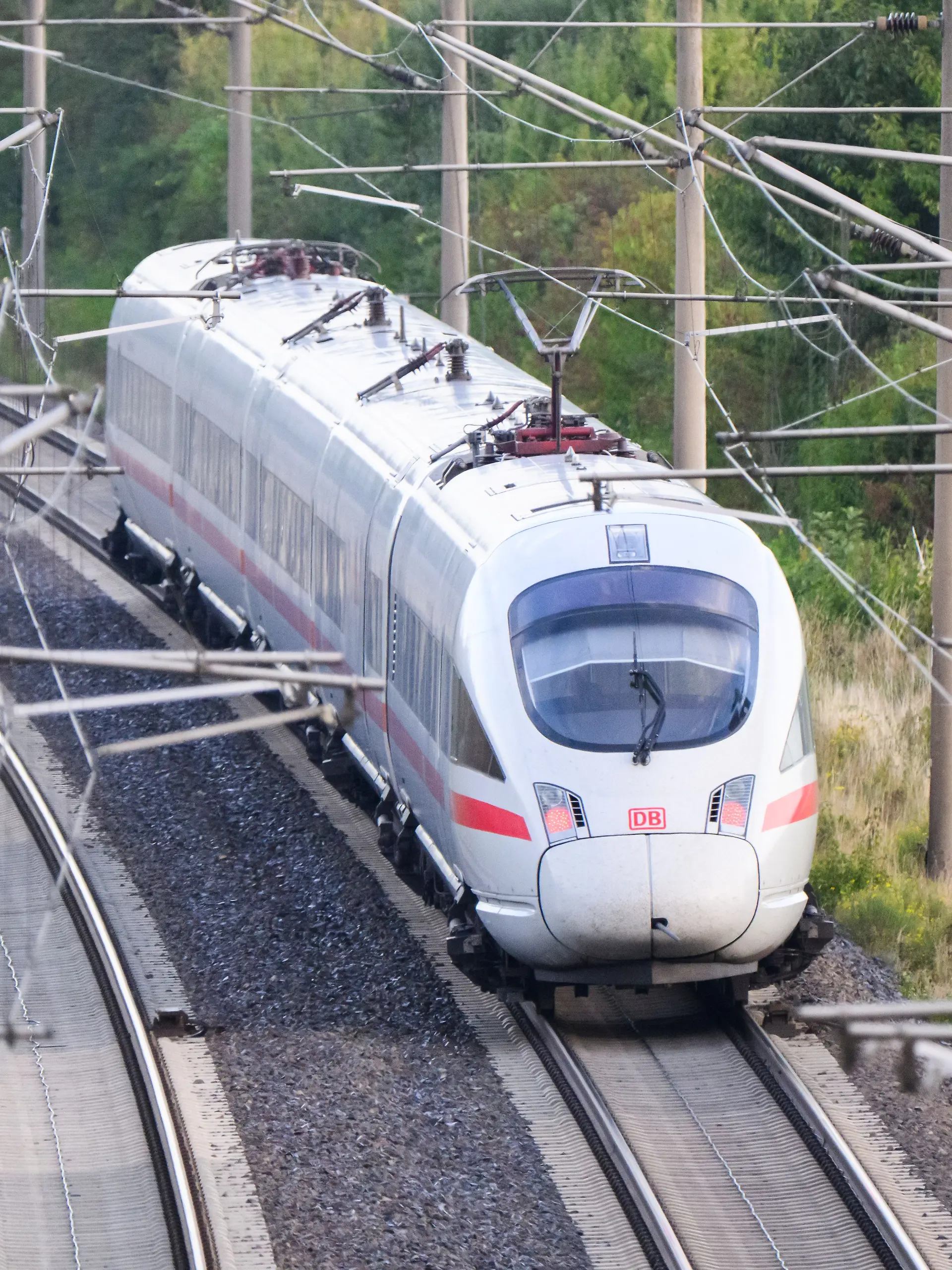 Bild zu: "Neubaustrecke zwischen Hannover und Hamburg soll kommen"