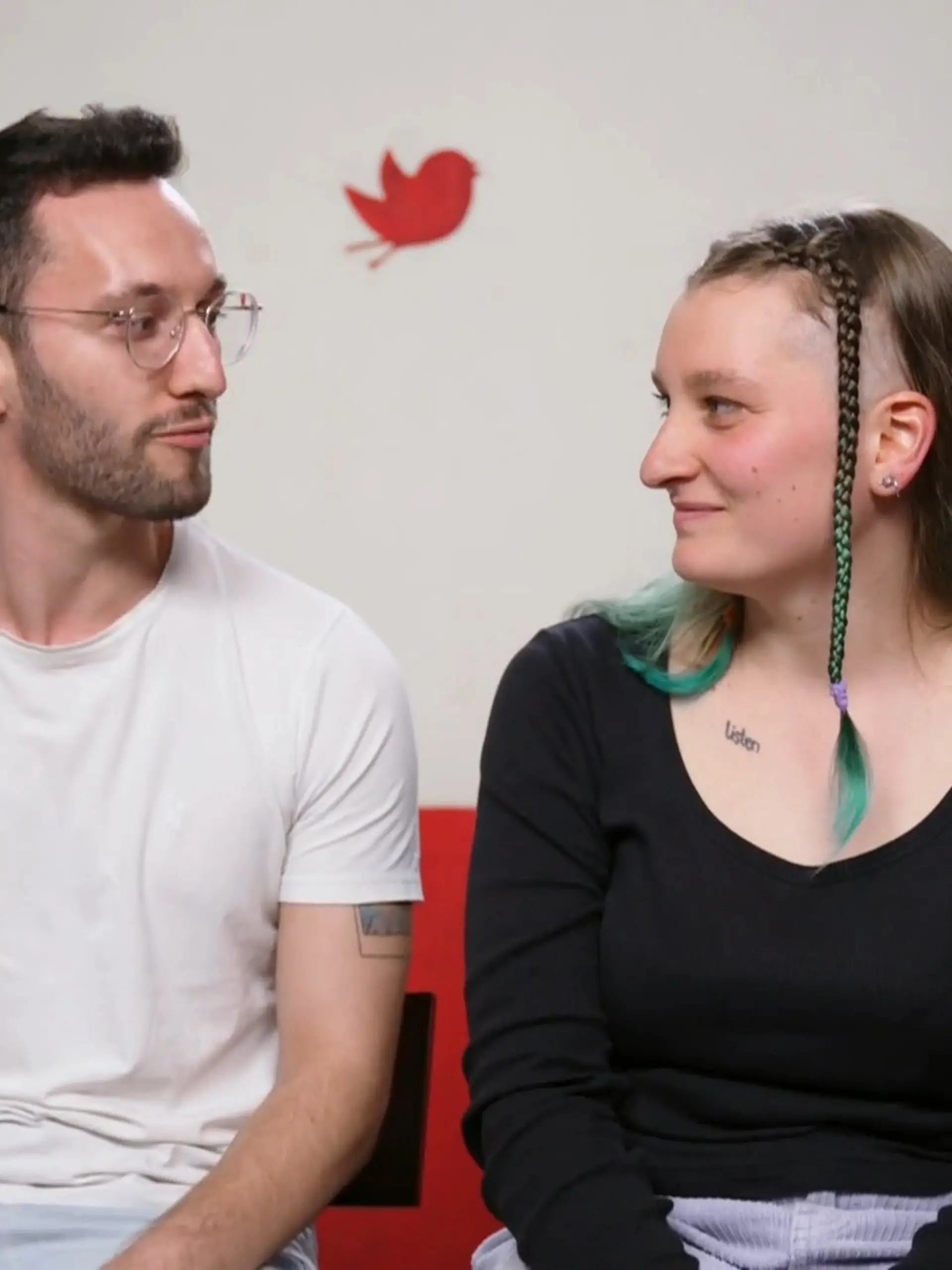 Bild zu: "Machen Amy und René Nägel mit Köpfen?"