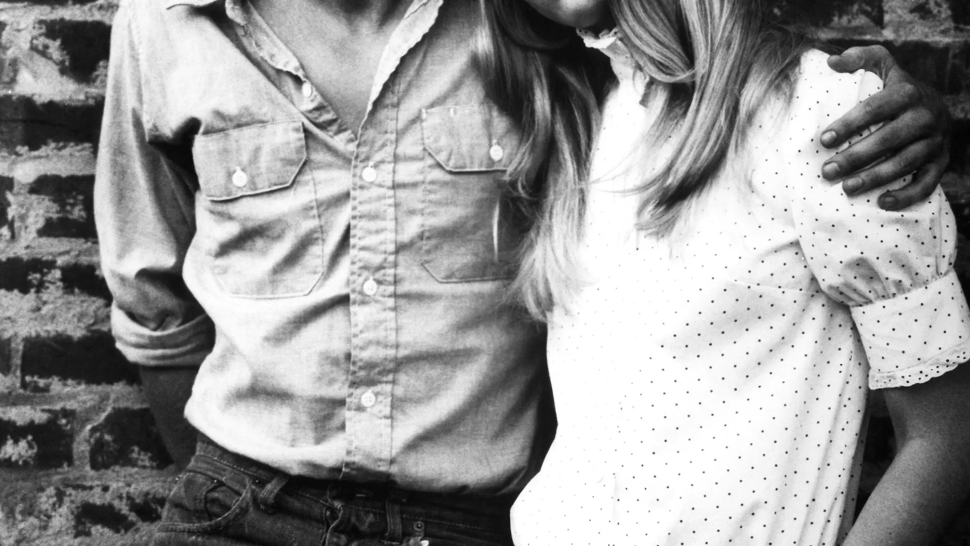 ADAM AT 6 A.M., Michael Douglas, Lee Purcell, 1970 Courtesy Everett Collection PUBLICATIONxINxGERxSUIxAUTxONLY Copyright: xCourtesyxEverettxCollectionx MBDADAT EC001