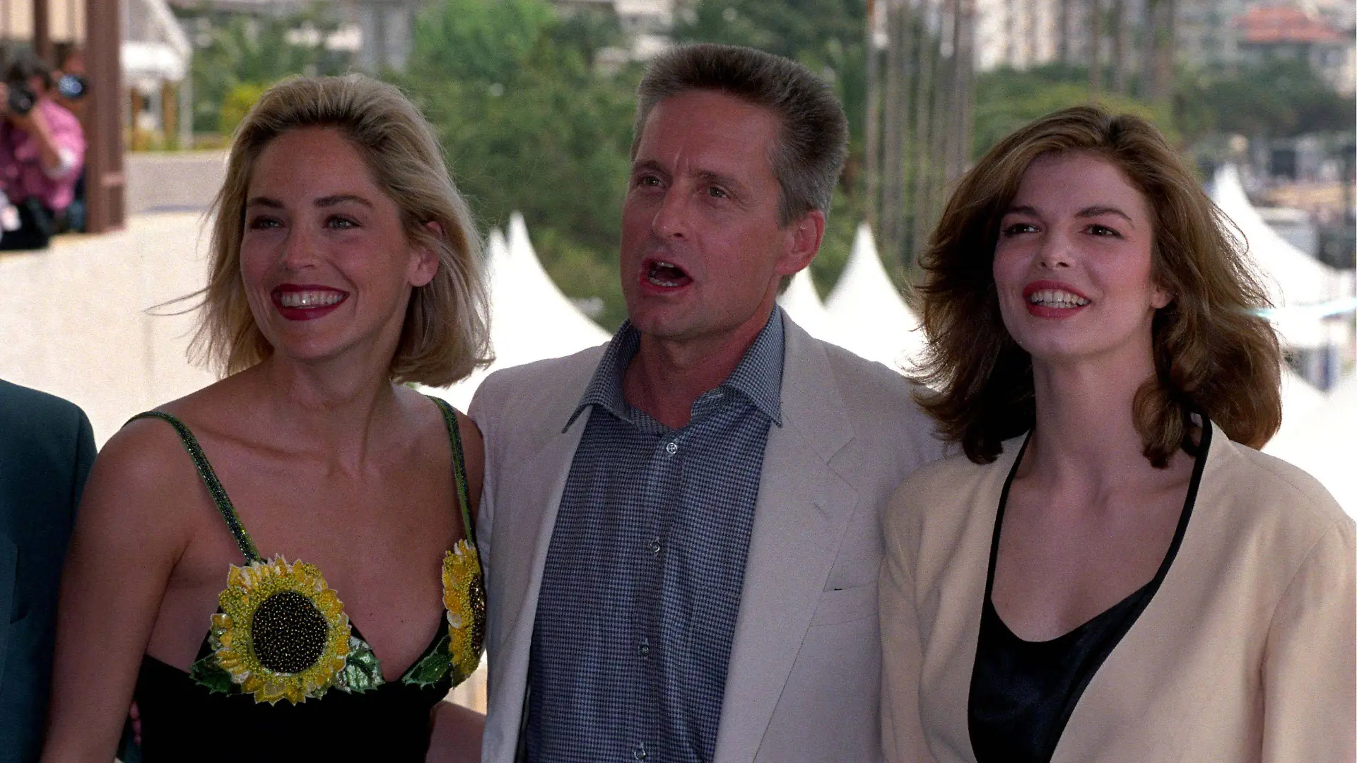 Left to right: American actress SHARON STONE, American actor MICHAEL DOUGLAS and actress JEANNE TRIPPLEHORN at the 1992 Cannes film festival COMPULSORY CREDIT: UPPA/Photoshot photo UGL 004067/A-11 08.05.1992 Left to right: American actress SHARON STONE, American actor MICHAEL DOUGLAS and actress JEANNE TRIPPLEHORN at the 1992 Cannes film festival COMPULSORY CREDIT: Starstock/Photoshot photo UGL 004067/A-11 08.05.1992, Credit:Photoshot / Avalon United Kingdom PUBLICATIONxNOTxINxUKxFRAxUSA Copyright: xPhotoshotx/xAvalonx 0502606432