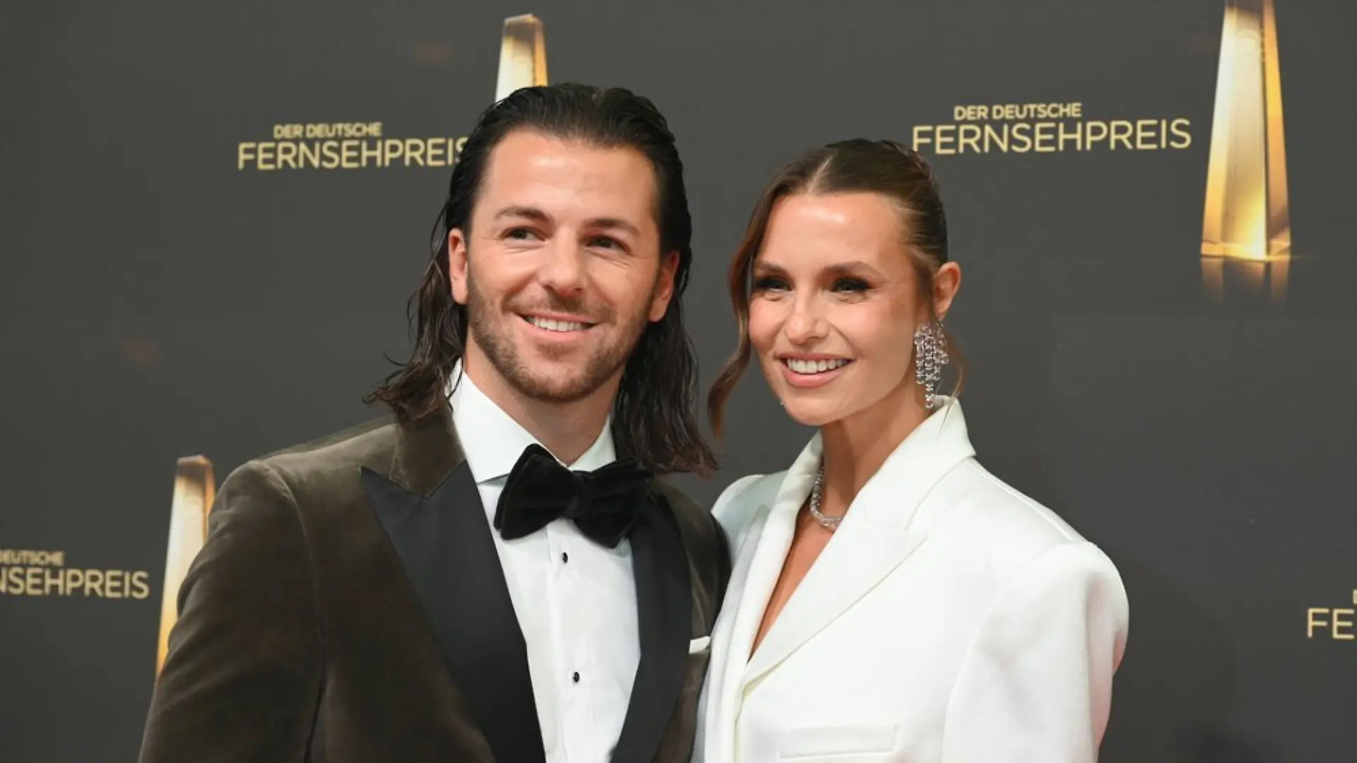 Laura Wontorra und Riccardo Basile werden erstmals Eltern.