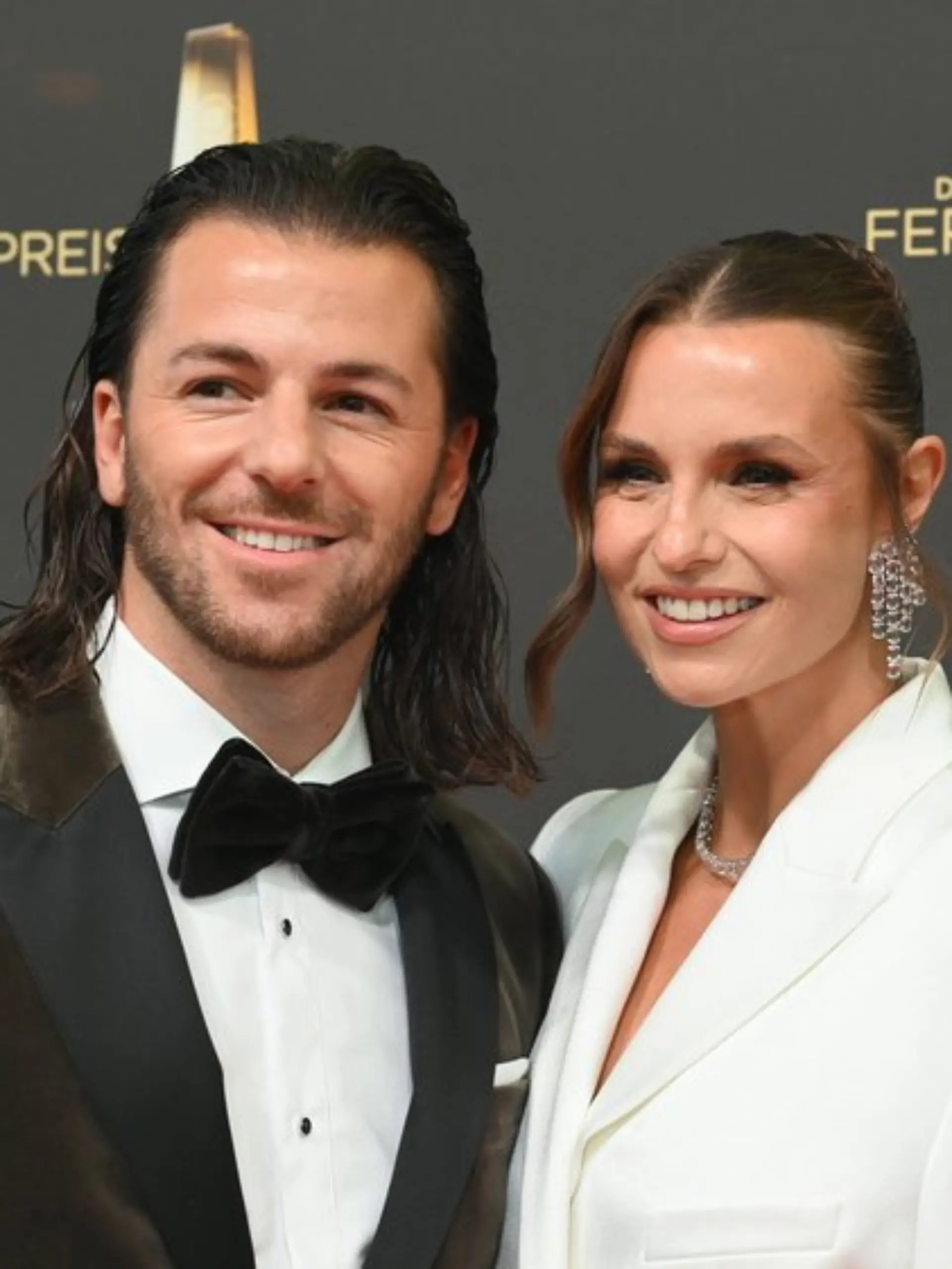 Laura Wontorra und Riccardo Basile werden erstmals Eltern.