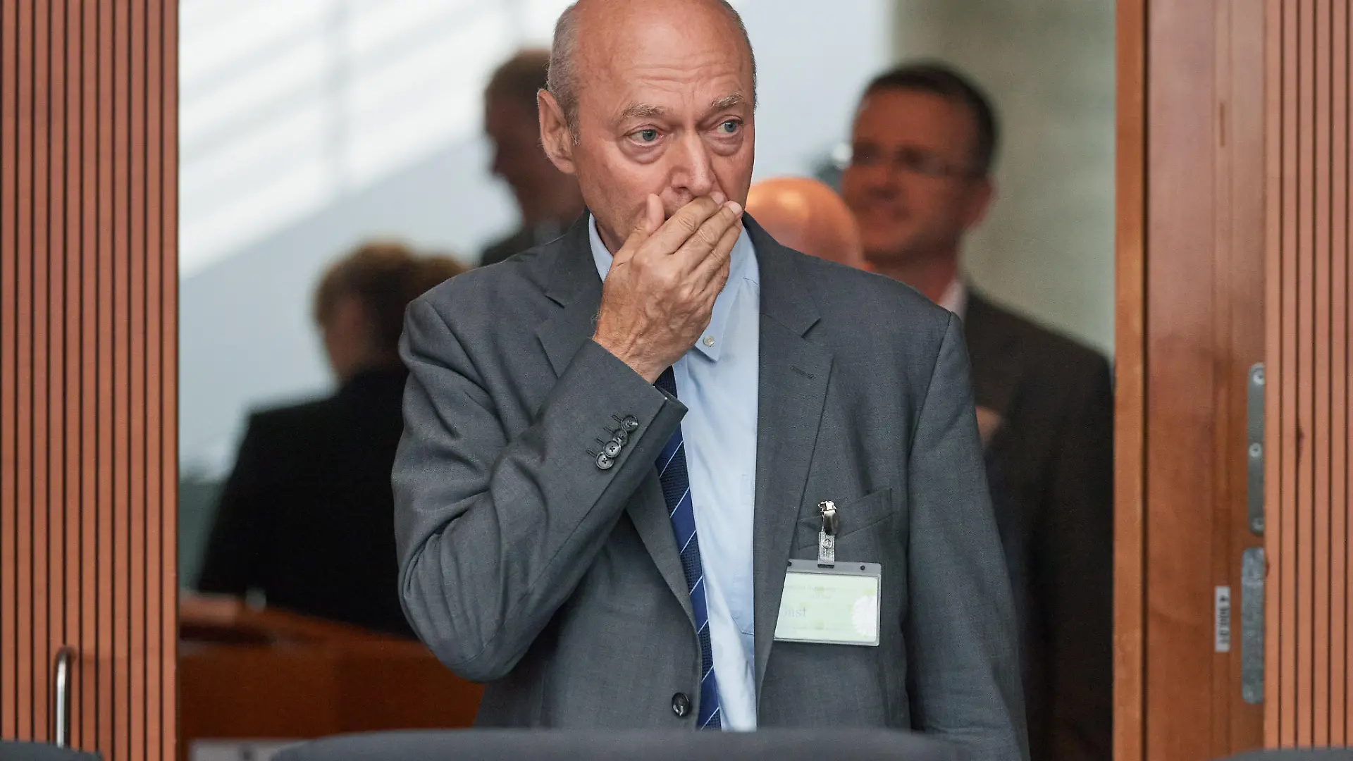Oeffentliche Anhoerung der Enquete-Kommission "Lehren aus Afghanistan" am 03.07.2023 in Berlin. (Foto: Gerhard Schindler, Praesident des Bundesnachrichtendienstes 2012 bis 2016) Die politischen Verantwortungsstrukturen fuer den deutschen Einsatz in Afghanistan sind Thema einer oeffentlichen Anhoerung fuer das kuenftige vernetzte Engagement Deutschlands. Dazu hat die Enquete-Kommission ehemalige Verantwortliche der Bundesregierung und des Bundesnachrichtendienstes eingeladen. Von ihnen moechten die Mitglieder der Kommission erfahren, wie sie im Rahmen ihrer damaligen Funktion und Verantwortung das deutsche Afghanistan-Engagement bewertet haben und wie sie es im Rueckblick aus der heutigen Perspektive bewerten. (Siehe epd-Bericht vom 03.07.2023)