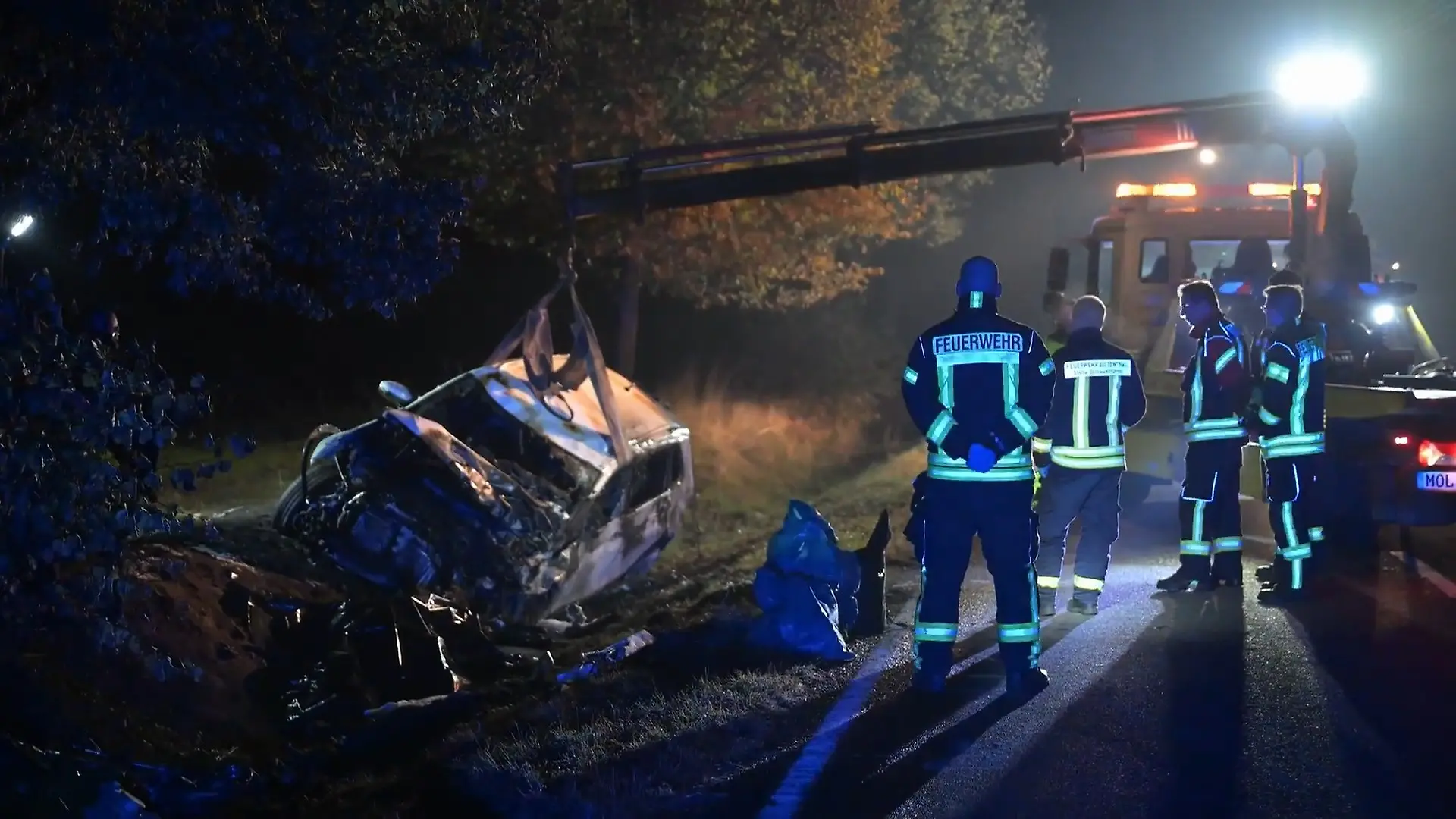 Vier Tote bei Moped-Unfall in Brandenburg Horror-Crash beim Überholen