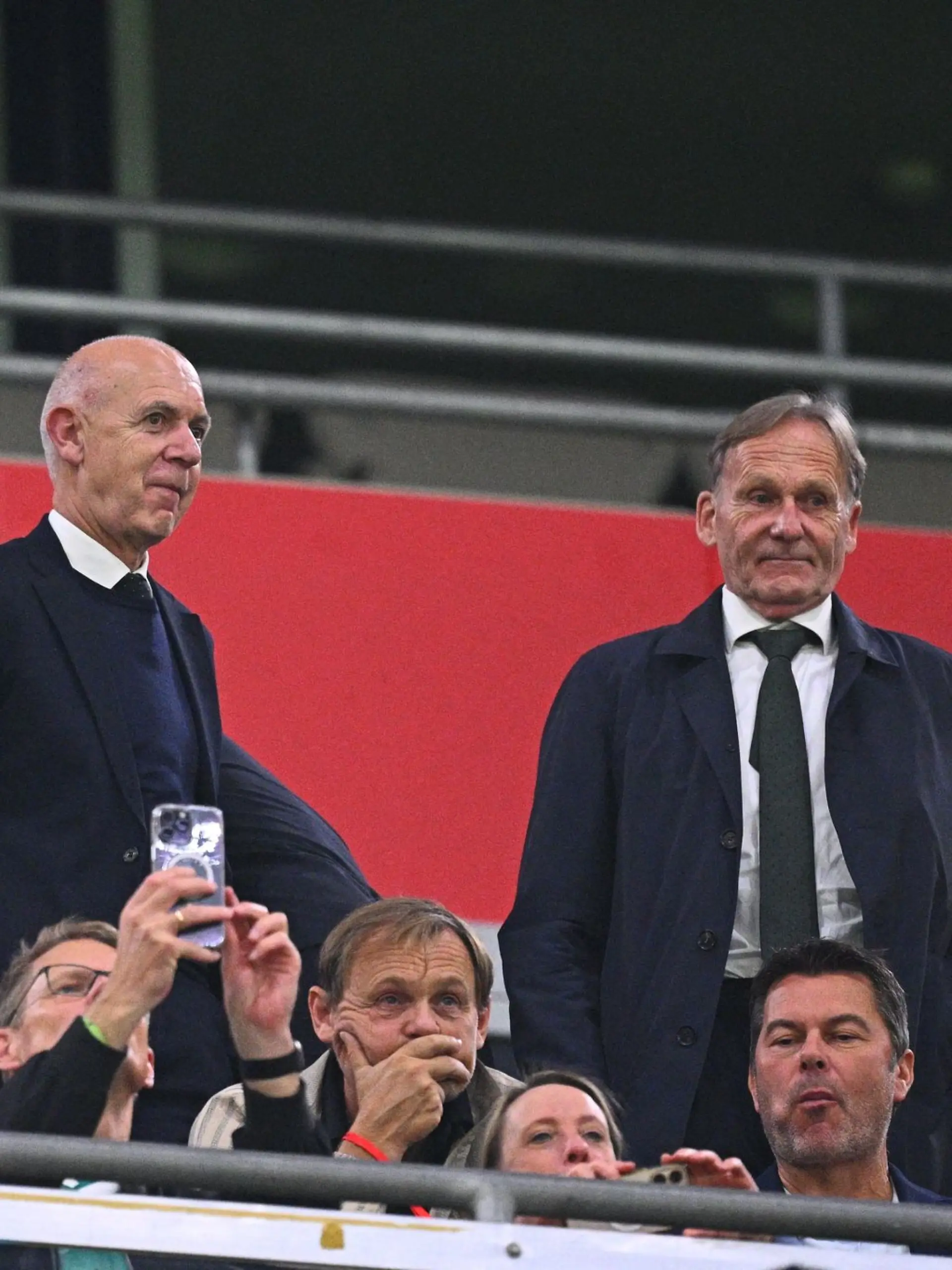 Bild zu: "„Bin kein Papagei“: Watzke erklärt Kurs gegen Infantino"