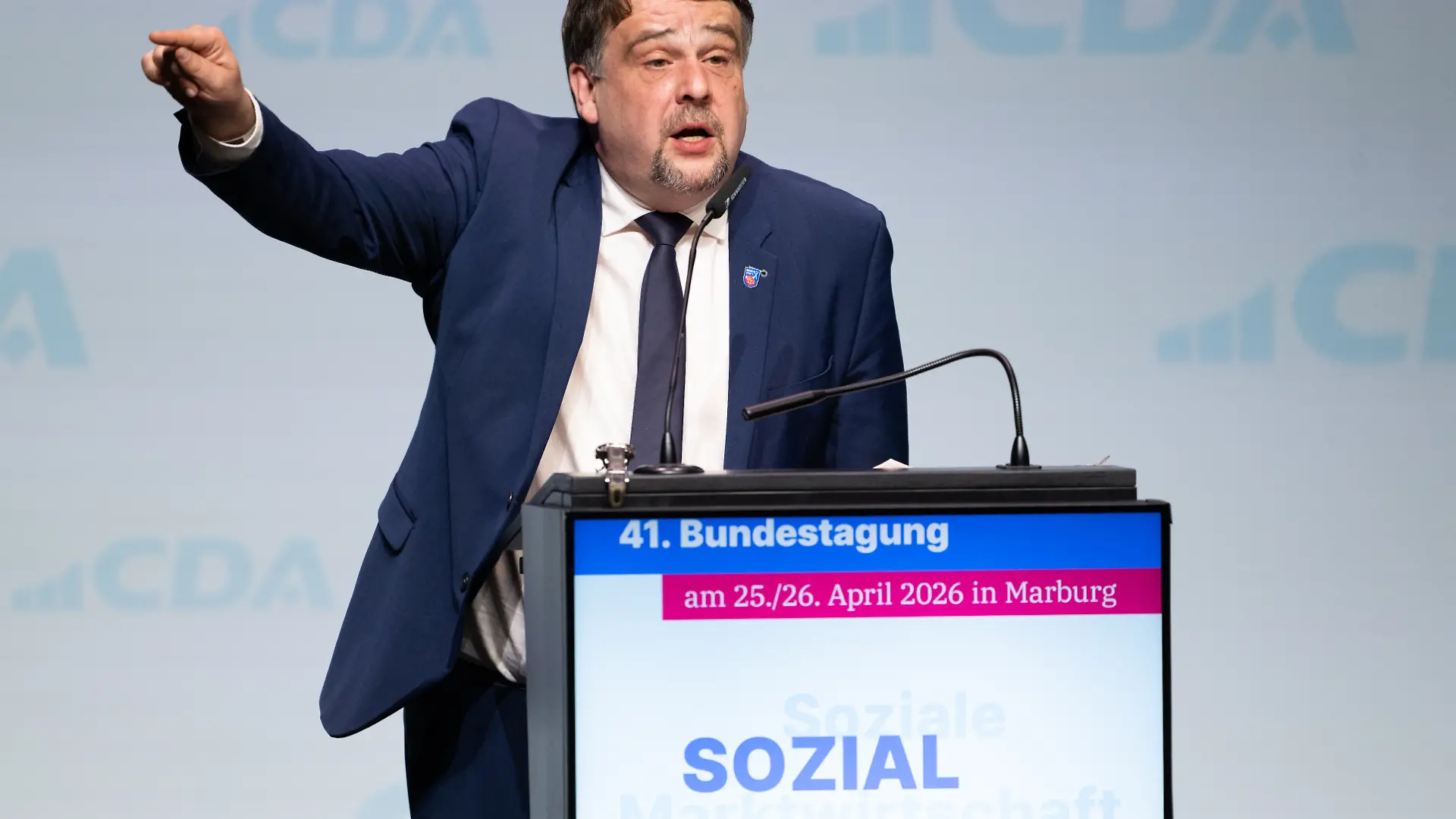 Dennis Radtke (CDU), CDA-Bundesvorsitzender, spricht auf der 41. Bundestagung der Christlich-Demokratischen Arbeitnehmerschaft (CDA). Das Motto lautet "80 Jahre CDA - 80 Jahre soziale Marktwirtschaft"