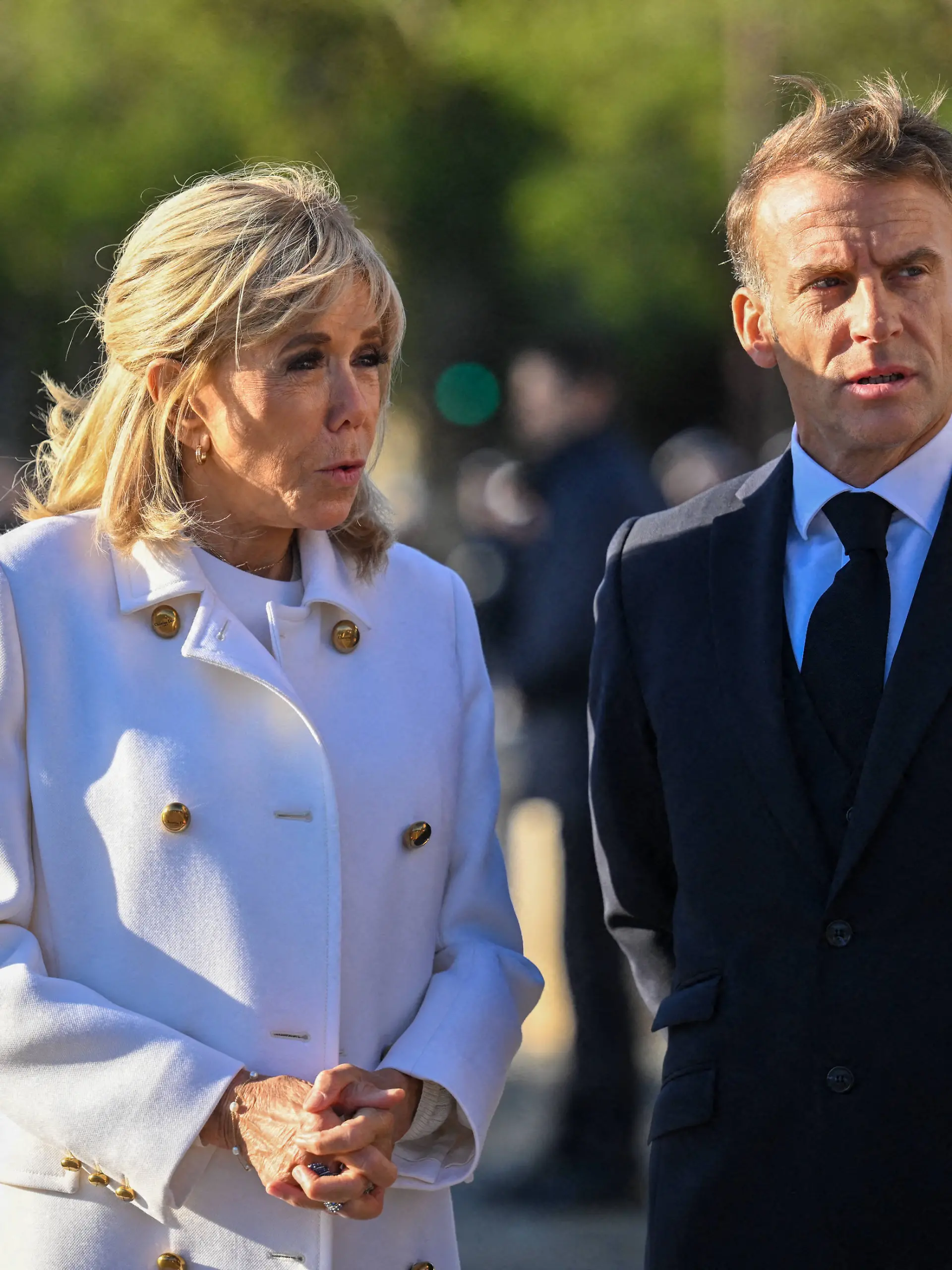 French and German Presidents During a Ceremony at The Arc De Triomphe - Paris French President Emmanuel Macron and his wife Brigitte Macron welcome German President and his wife during a ceremony at the Arc de Triomphe in Paris, France on October 8, 2026. Federal President and his wife are in France for a two-day state visit. Christian Liewig/Pool/ABACAPRESS.COM Paris France PUBLICATIONxNOTxINxFRAxUK Copyright: xLiewigxChristian/Pool/ABACAx