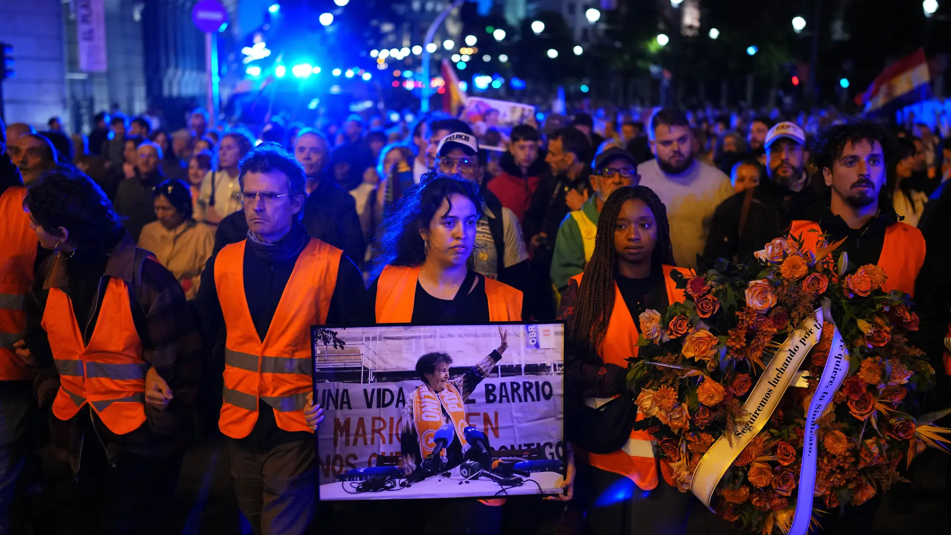 Gedenkmarsch für Maricarmen, die nach der Zwangsräumung aus ihrer Wohnung in Madrid starb. Der Tod der 87-jährigen ist in Spanien mit Erschütterung und Zorn aufgenommen worden. Menschen demonstrieren seit Tagen im Lande gegen ihre Zwangsräumung und für das Recht auf Wohnen. +++ dpa-Bildfunk +++