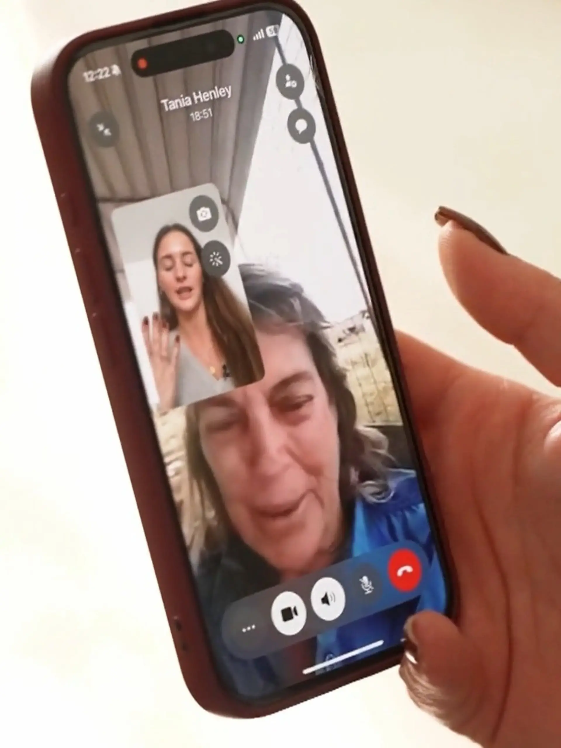 Mehr als ein Jahr nach ihrer unglaublichen Rettung sieht Carolina Wilga ihre Lebensretterin Tania wieder! Bei einem Videoanruf im RTL-Interview bedanken sich die beiden Frauen mit bewegenden Worten beieinander.