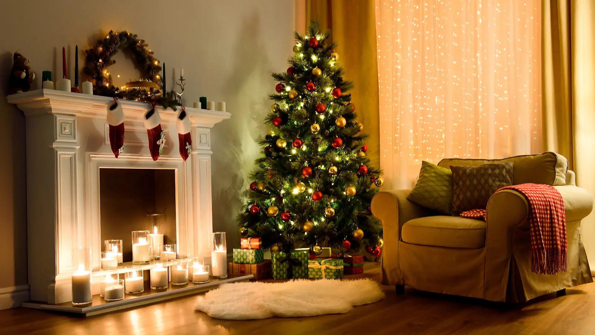 Für viele Familien gehört ein festlich geschmückter Weihnachtsbaum einfach zum Weihnachtsfest dazu. Doch 2026 könnte die schöne Tradition etwas teurer werden. (Symbolbild)