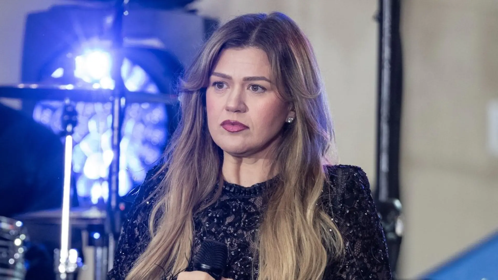 Kelly Clarkson hat ihre Wut über ein Einkaufserlebnis auf X geteilt.
