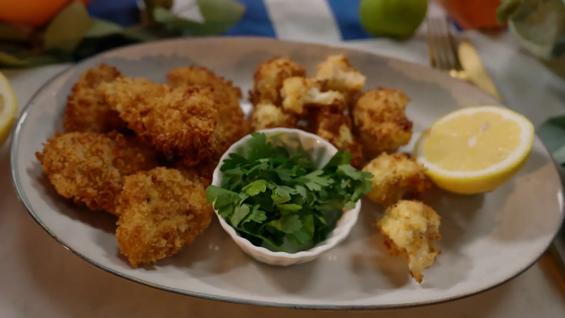Bild von Knusprige Nuggets aus Hähnchen und Blumenkohl