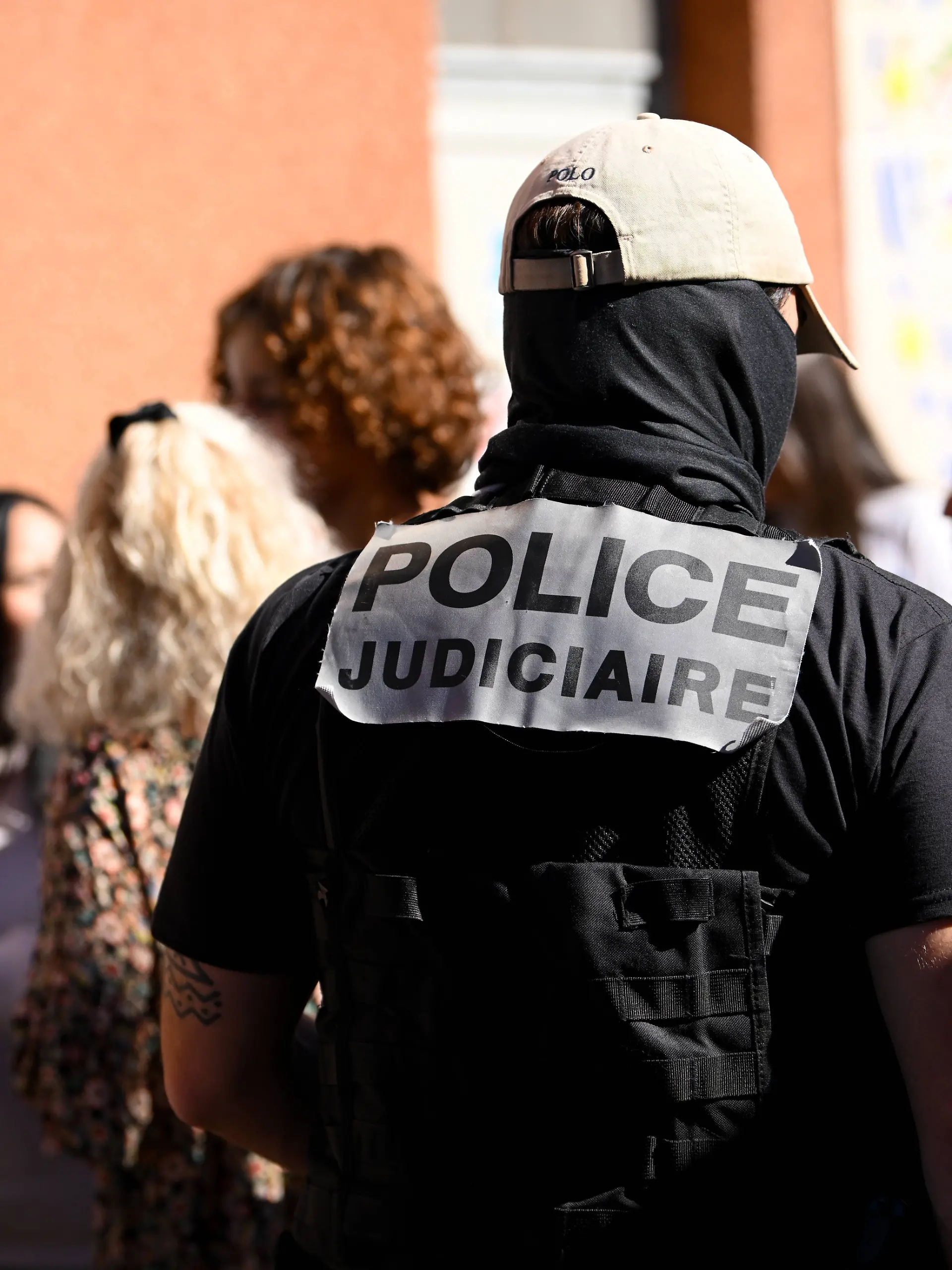 NEWS : Le principal d'un collège et une professeure blessés par balle par un tir de fusil de chasse à Aubagne