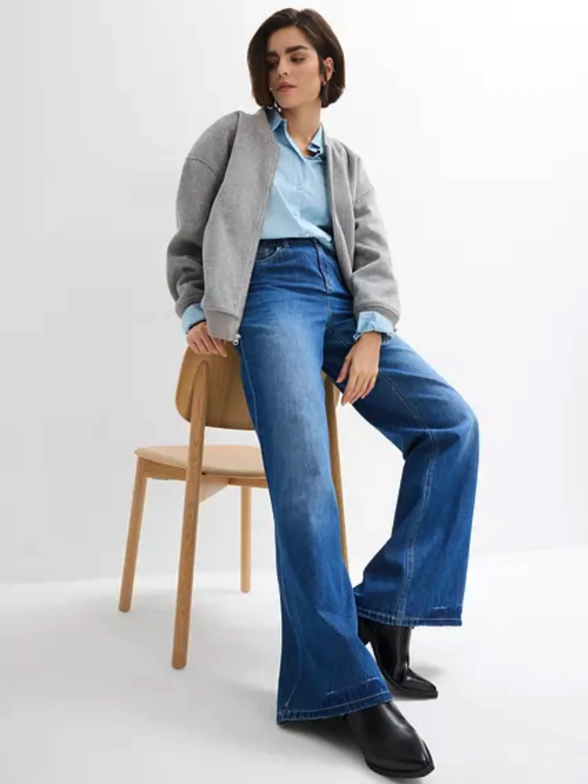 Model in Bonprix-Jeans