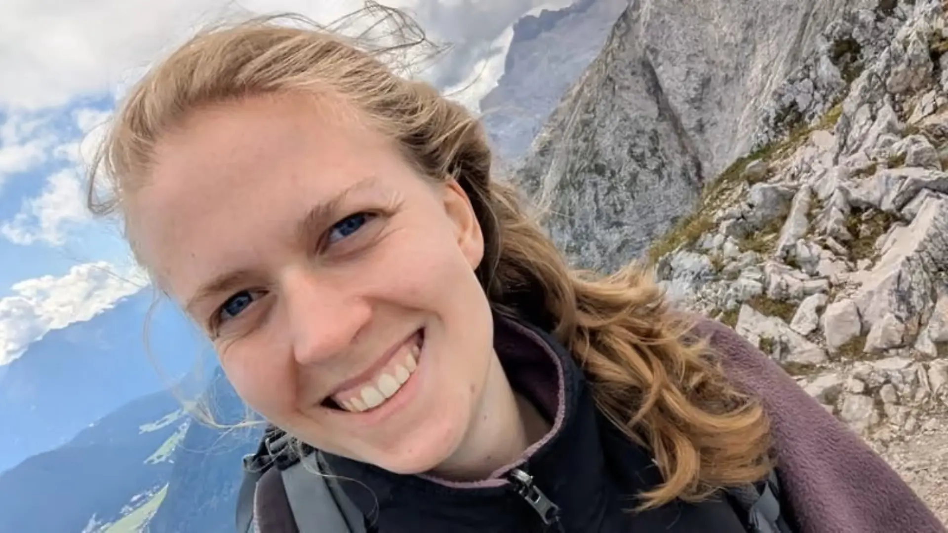 Mit diesem Bild sucht die Polizei Oberbayern nach Carolin S. 