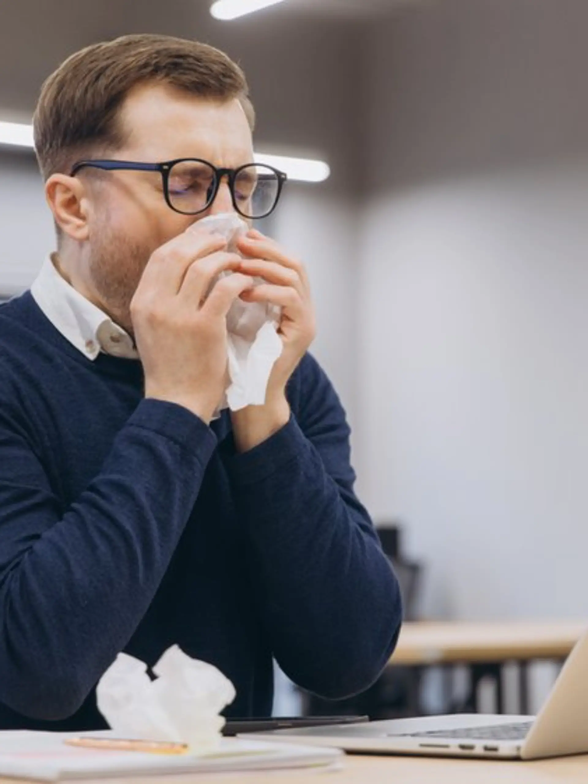 Erkältet arbeiten oder lieber pausieren?
