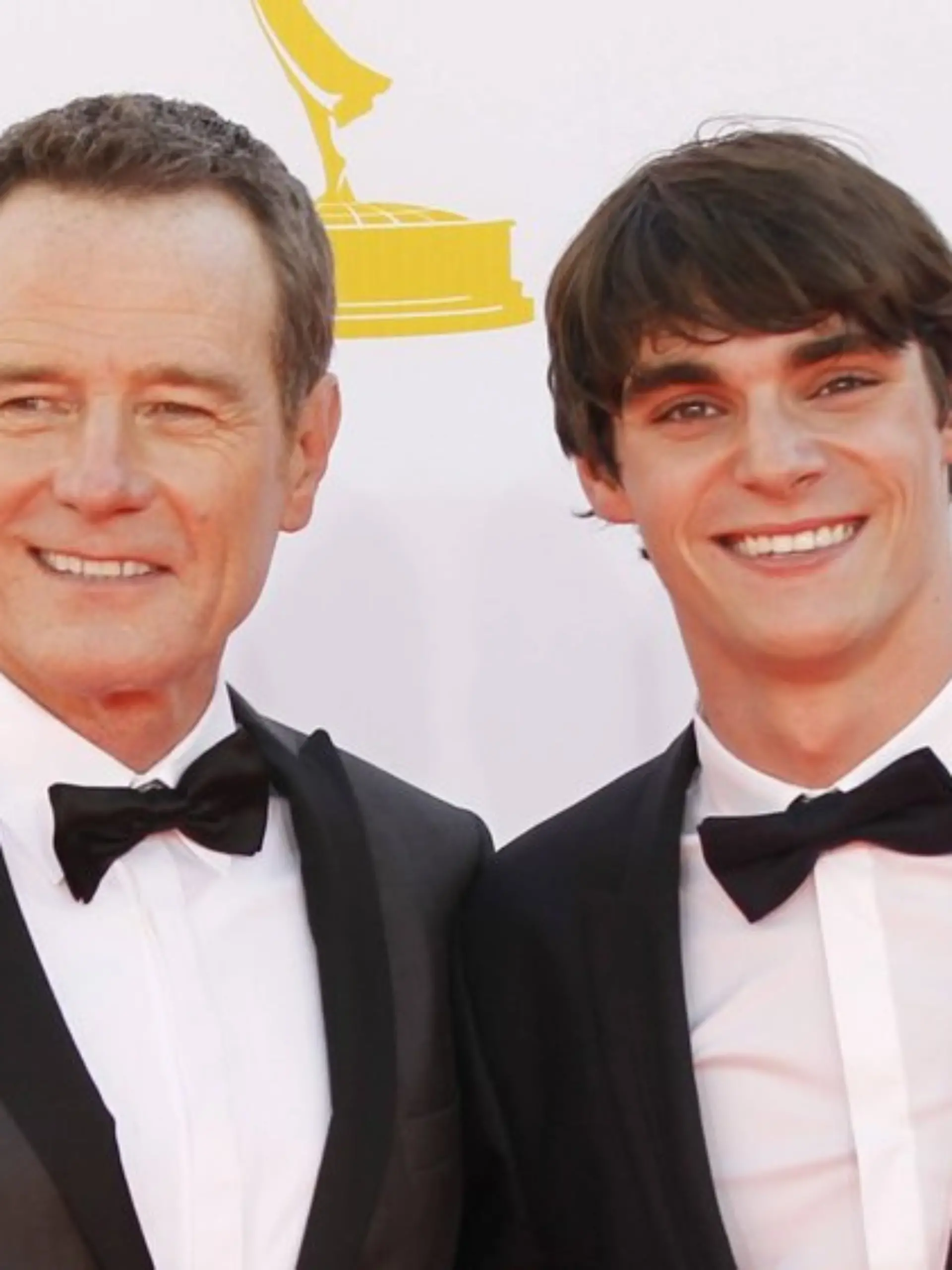 RJ Mitte und Bryan Cranston bei einem gemeinsamen Auftritt.