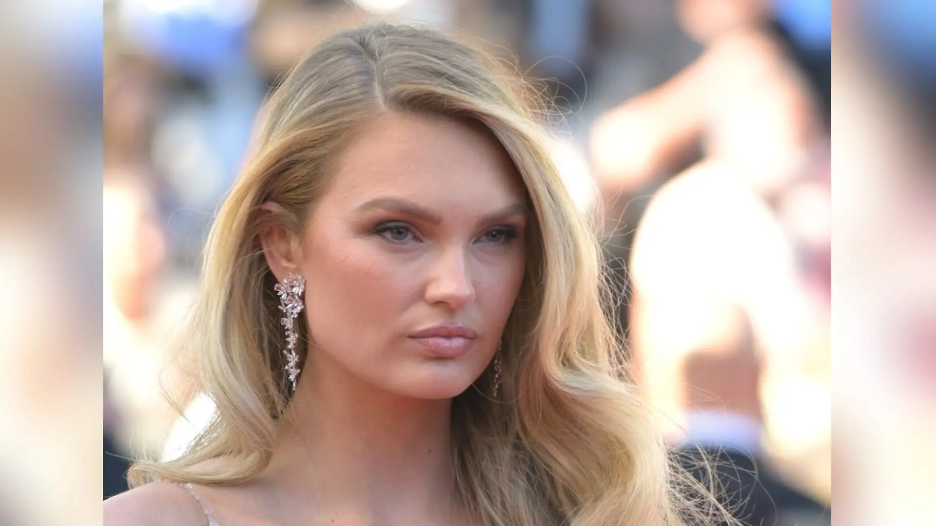 Romee Strijd bei einem Auftritt in Cannes.