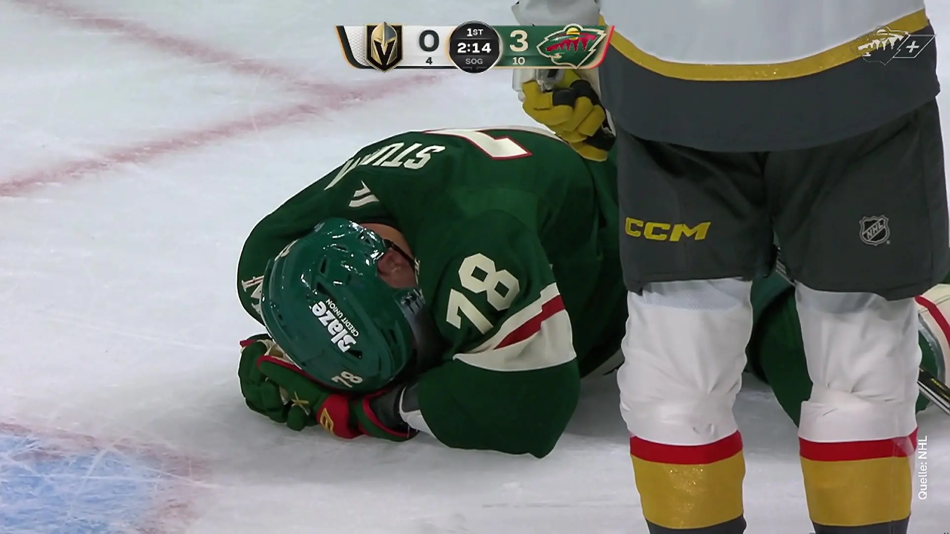 Totenstille im Stadion: Deutscher NHL-Star schwer am Kopf verletzt Sorgen um Nico Sturm