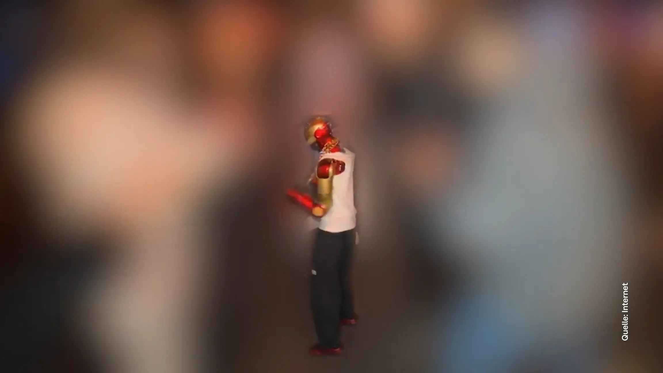 Roboter soll 16-Jährige belästigt haben Auf Partymeile in Köln
