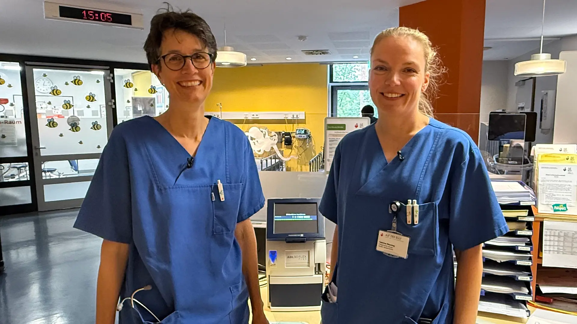 Kinderärztin Katharina Crüwell und die pflegerische Leiterin, Sabrina Bäuning, arbeiten mit Herzblut in der Kindernotaufnahme.