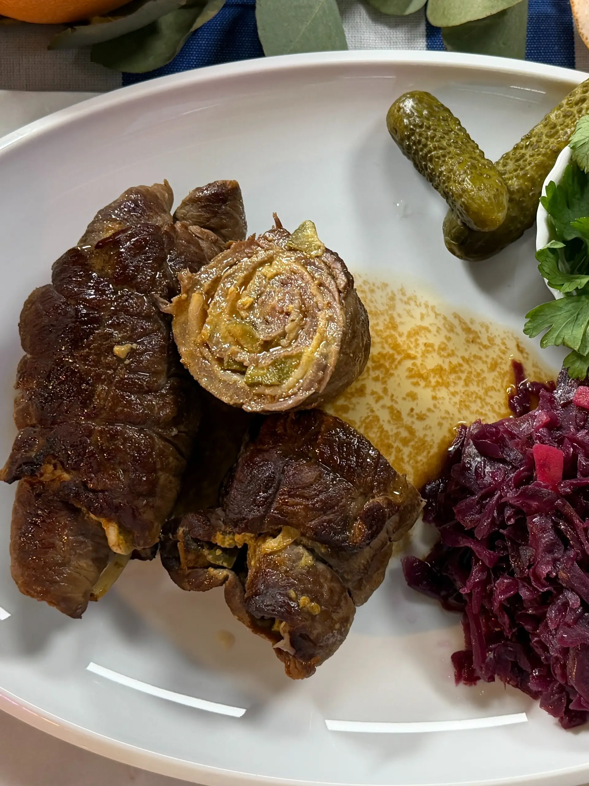 Rouladen und Rotkohl