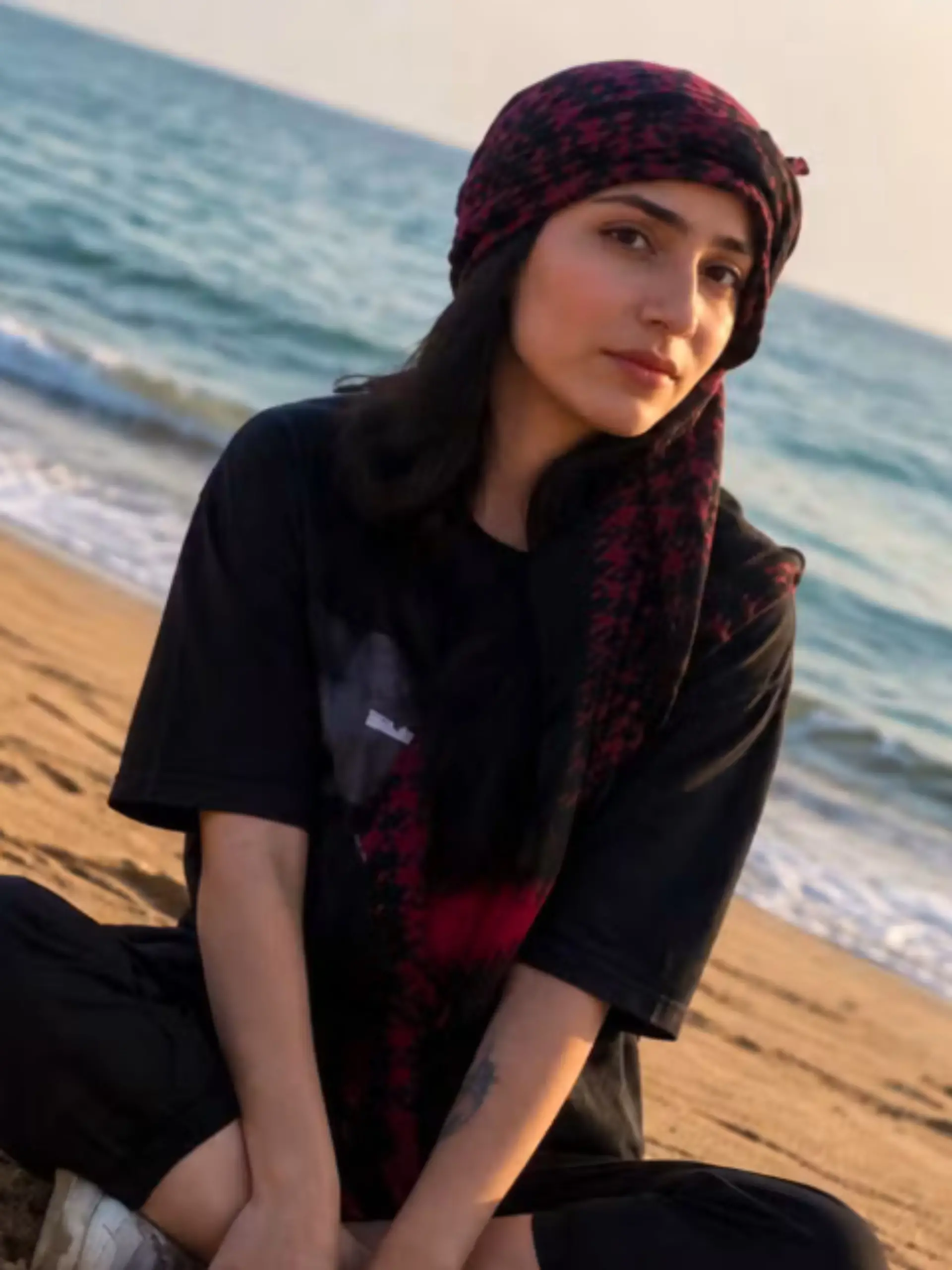 Die iranische Studentin Najmeh Amini soll nach Berichten von Menschenrechtsaktivisten zum Tode verurteilt worden sein. Der Vorwurf: Sie habe in einem Social-Media-Beitrag den Propheten Mohammed beleidigt.