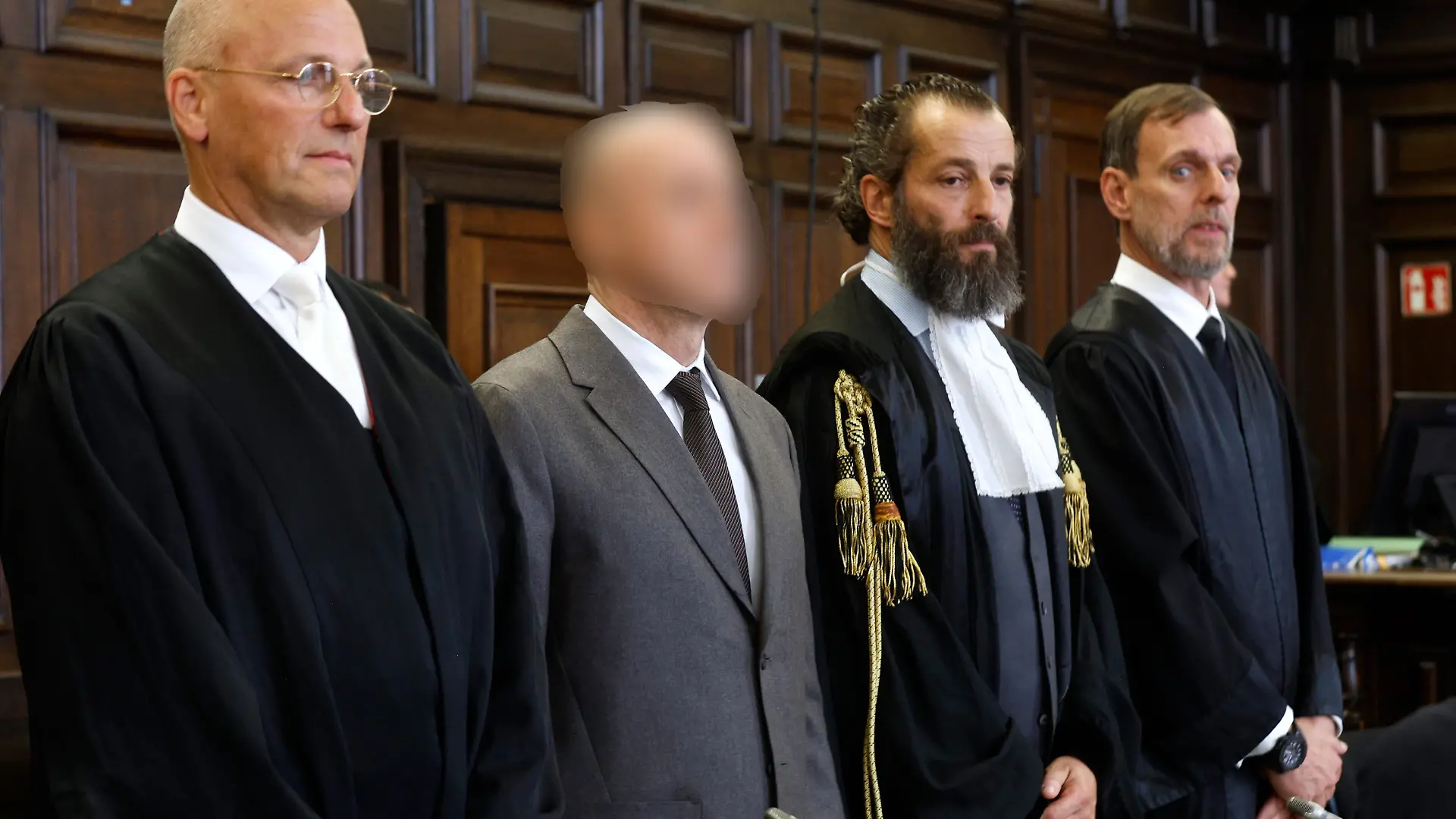 Serhii K. und Anwälte