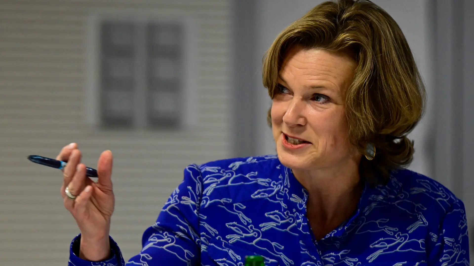 Katharina von Schnurbein, Koordinatorin der Europäischen Kommission für die Bekämpfung des Antisemitismus und die Förderung des jüdischen Lebens, nimmt während eines Treffens der Sonderbeauftragten und Koordinatoren zur Bekämpfung des Antisemitismus an einer Pressekonferenz teil.