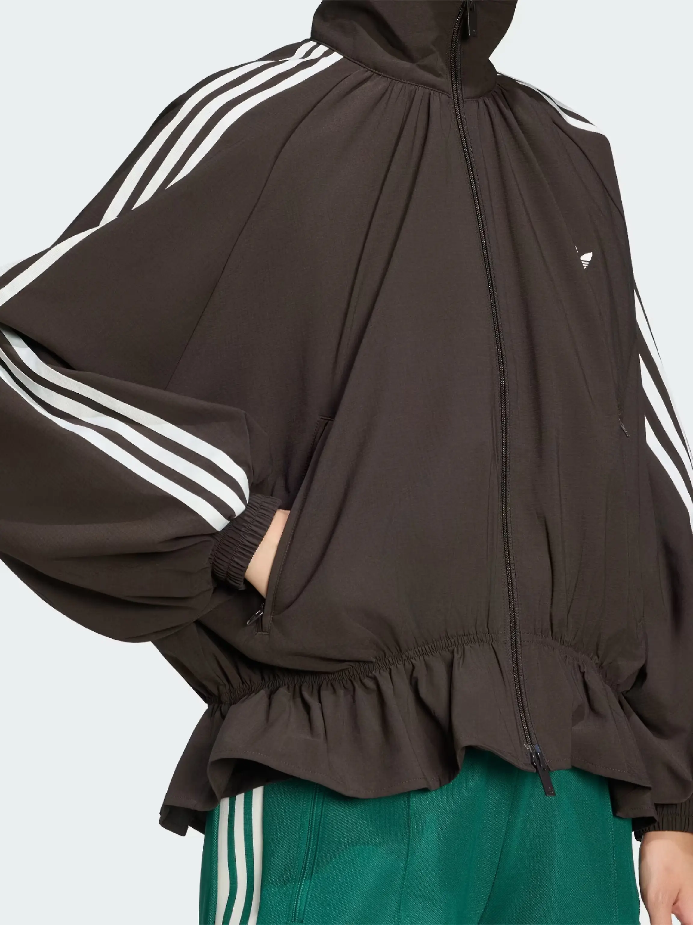 Blousy Originals Jacke von Adidas.