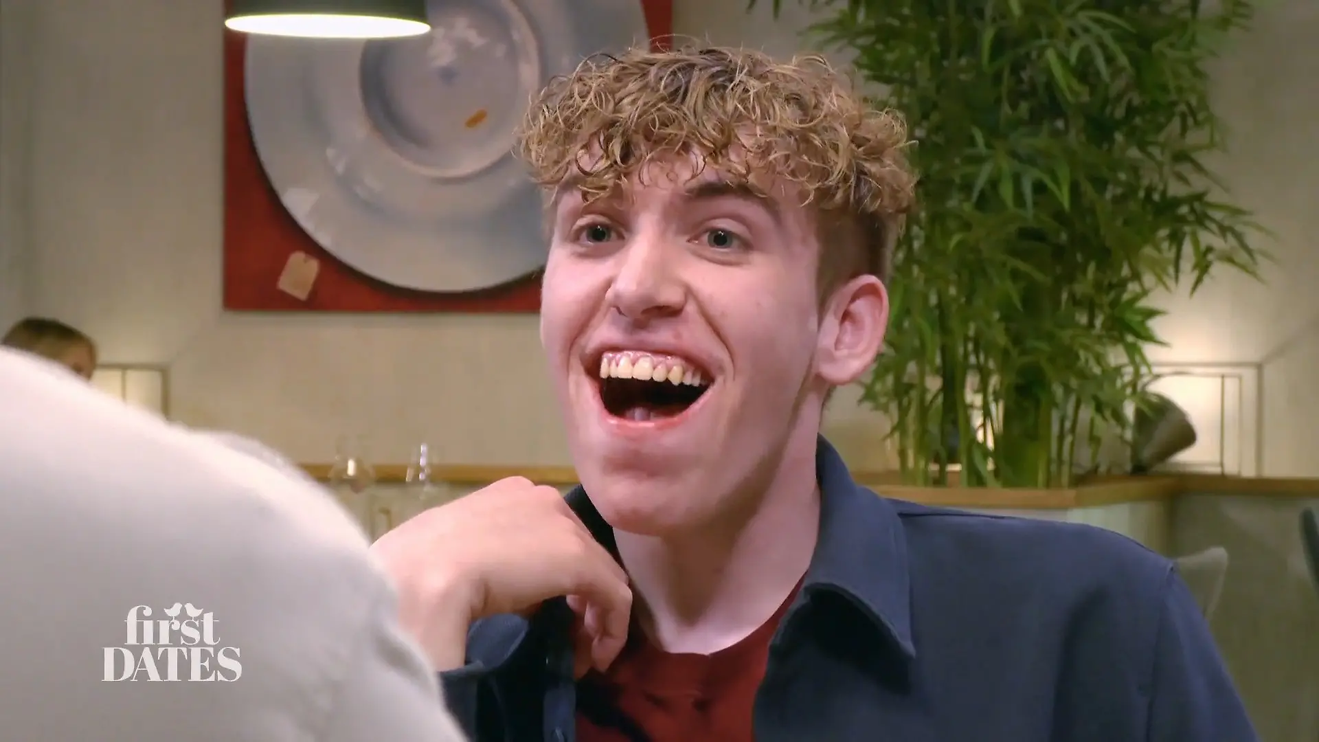 Theo und Christian ticken ähnlich – aber nicht in allem Couch oder Partynacht?