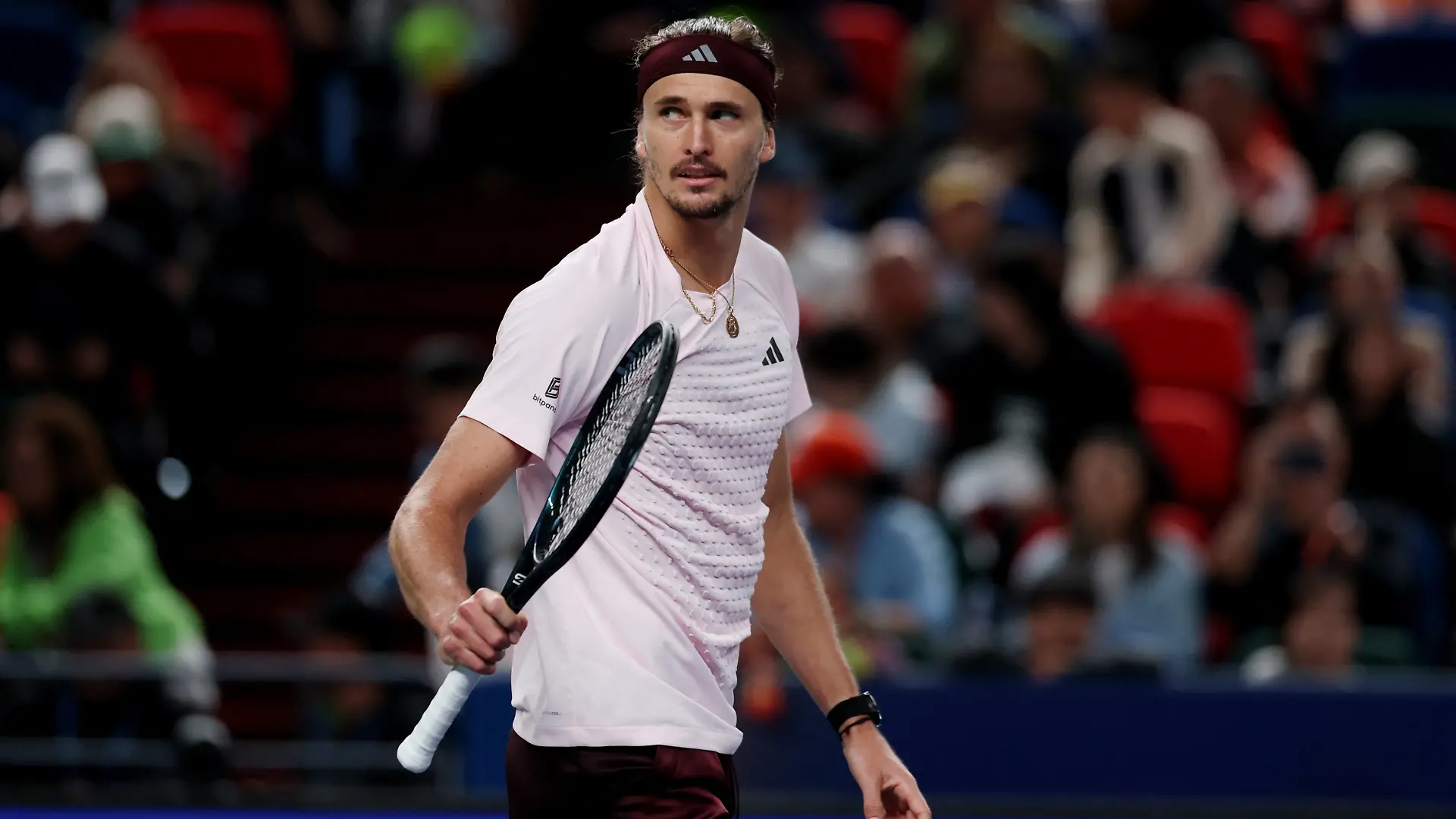 Tennis - ATP Masters 1000 - Shanghai Masters - Qizhong Forest Sports City Arena, Shanghai, China - October 15, 2026 Germany's Alexander Zverev celebrates winning his quarter final match against Australia's Alex de Minaur REUTERS/Tyrone Siu