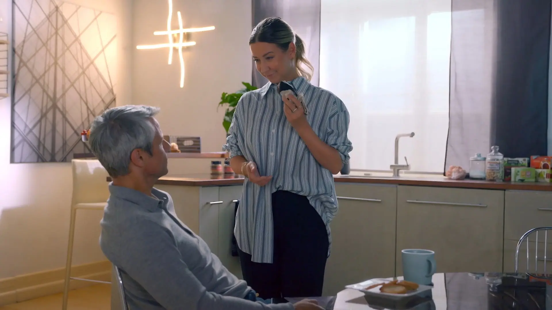 Ute konfrontiert Benedikt mit einem pikanten Fund „Unter uns“-Folge vom 19.10.26 auf RTL+