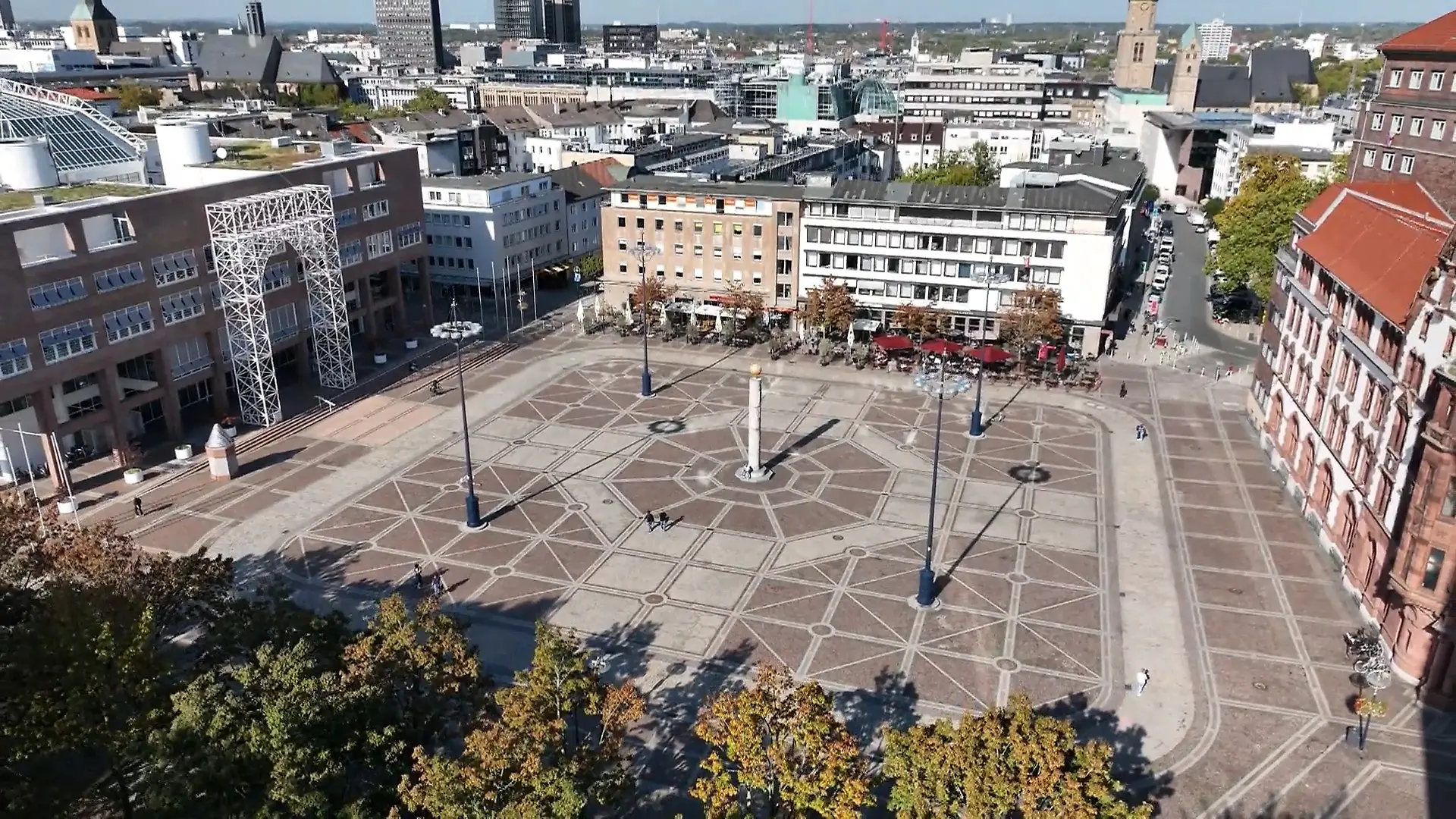 62.500 Euro für linkes Zentrum trotz Haushaltssperre Streit um Steuergelder in Dortmund