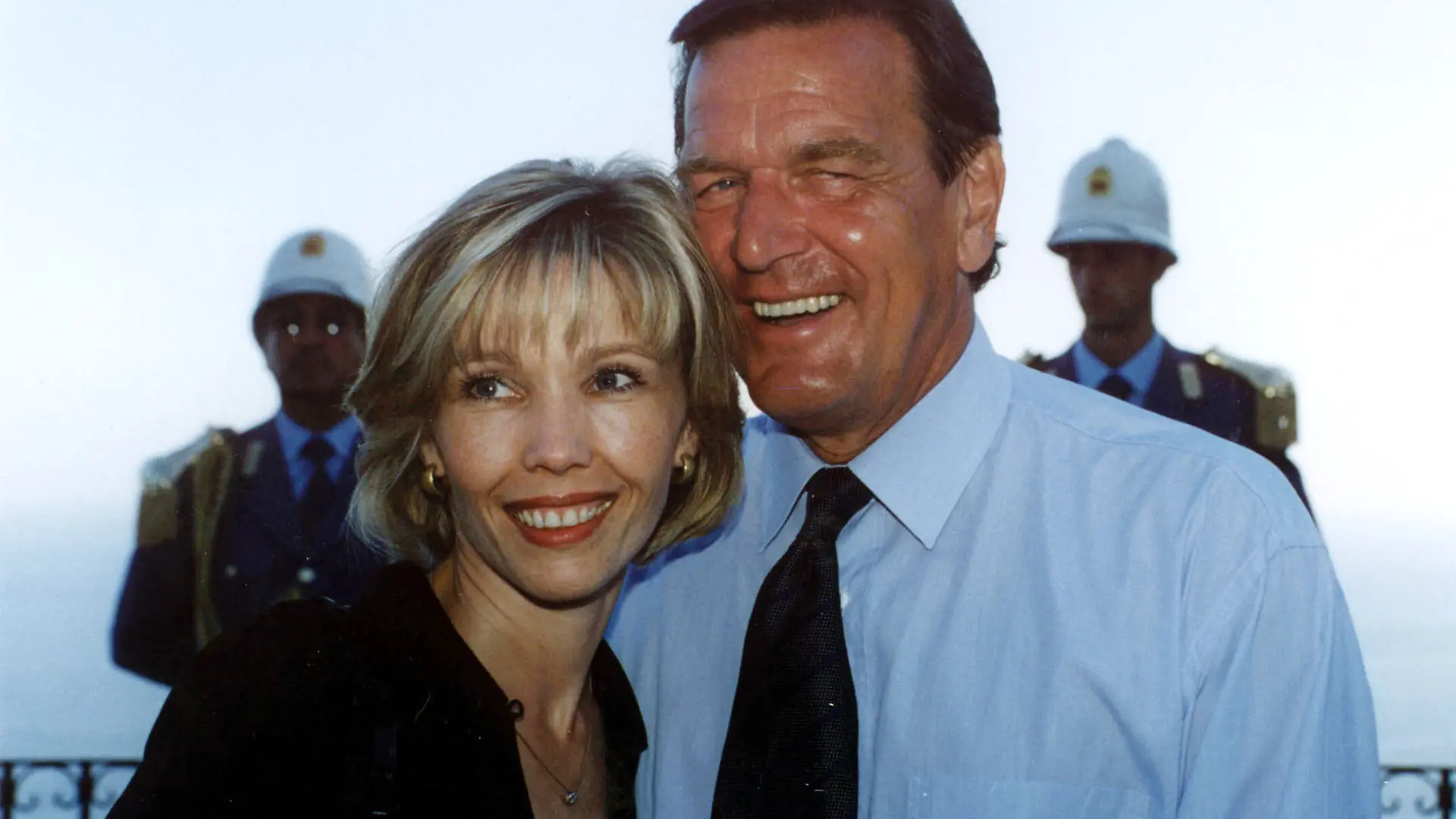 Italy, POSITANO 16.08.99 Germany Chancellor Gerard Schroeder and his wife Doris Schroeder-Koepf on holiday.