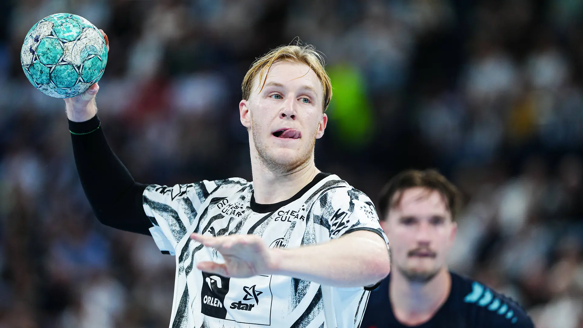 7 Meter Wurf/Tor Eric Johansson THW Kiel, 21 GER, THW Kiel vs. Rhein-Neckar Löwen, Handball, 1. Bundesliga, Spieltag 9, Saison 2026/2027, 15.10.2026 GER, THW Kiel vs. Rhein-Neckar Löwen, Handball, 1. Bundesliga, Spieltag 9, Saison 2026/2027, 15.10.2026 Kiel *** 7-meter throw goal by Eric Johansson THW Kiel, 21 GER, THW Kiel vs. Rhein Neckar Löwen, handball, 1st Bundesliga, Matchday 9, 20262027 season, October 15, 2026, Germany, THW Kiel vs. Rhein Neckar Löwen, Handball, 1st Bundesliga, Matchday 9, 20262027 season, October 15, 2026, Kiel Copyright: xEibner-Pressefoto/MarcelxvonxFehrnx EP_MFN